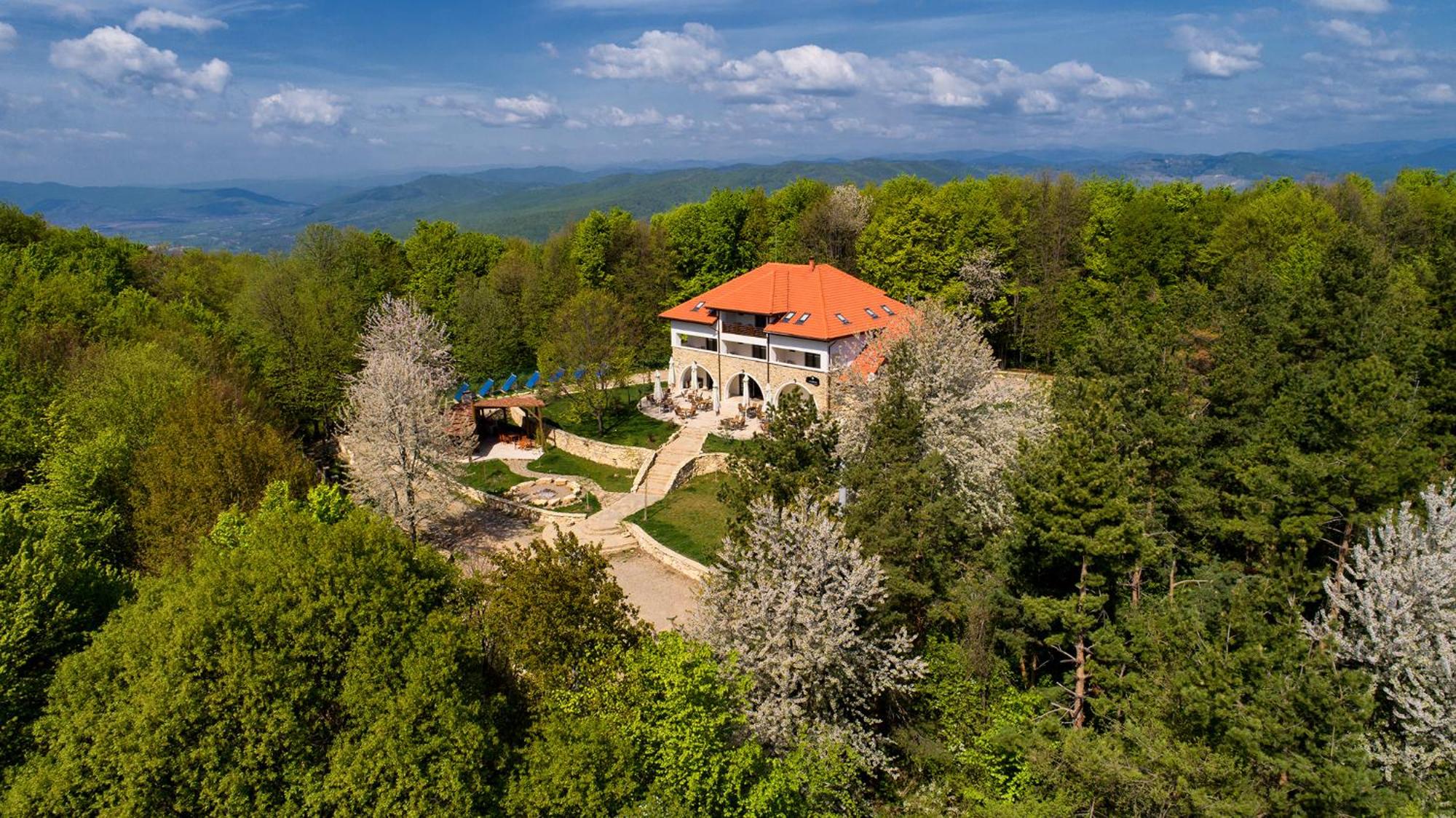 2. Pensiunea Cetatuia