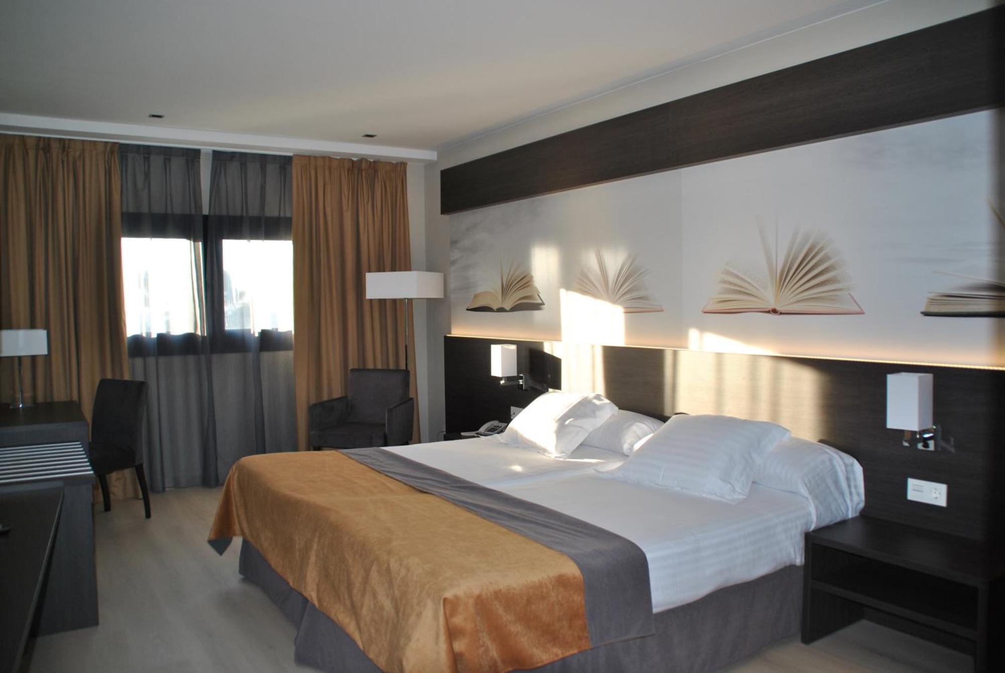 6. Brea's Hotel