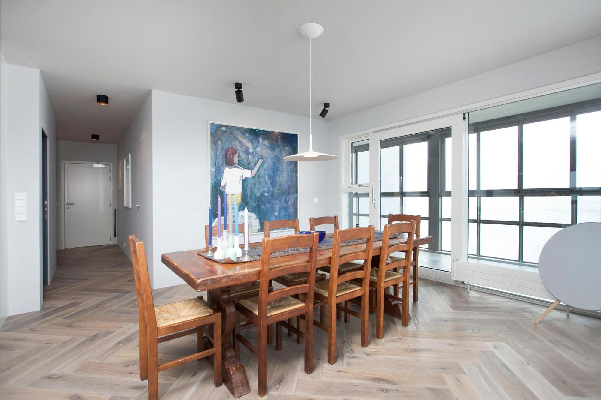 Image showcasing Ocean View Luxury Apartment im Zentrum von Reykjavik | Beste Preise ...