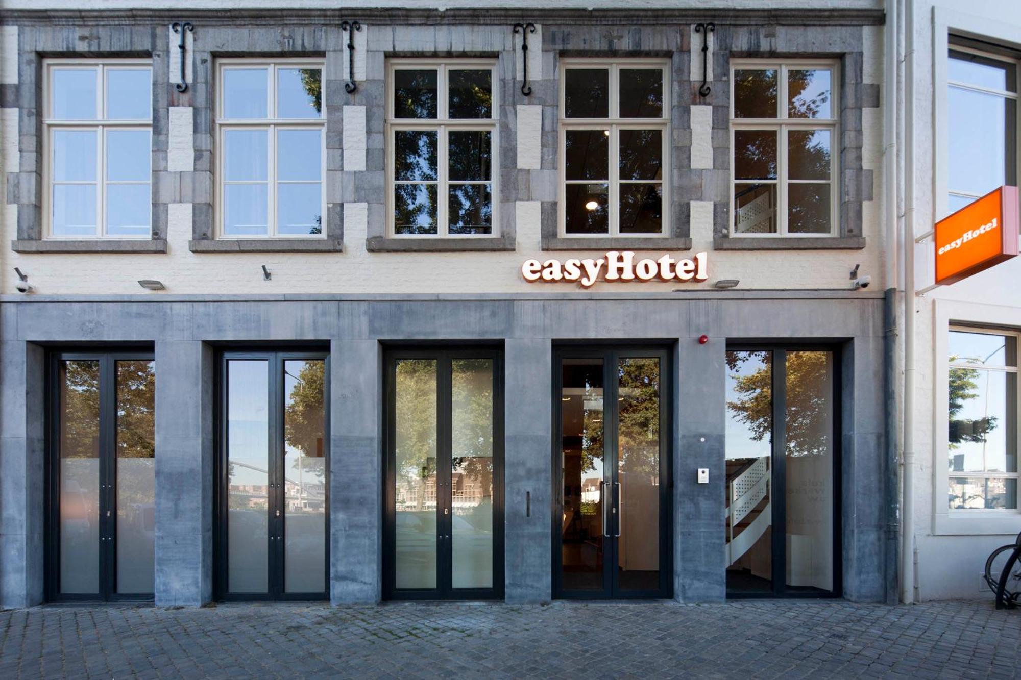 10. EasyHotel Maastricht City Centre