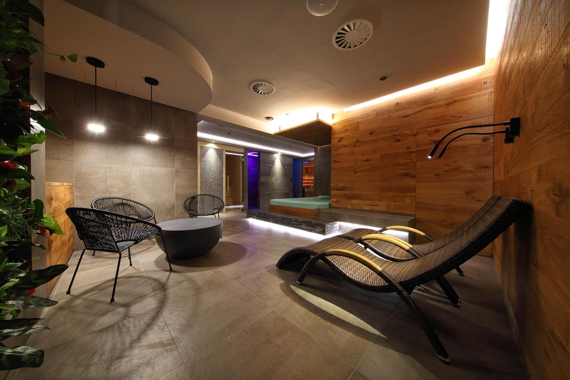 6. Apartmmny Terasy Cafe