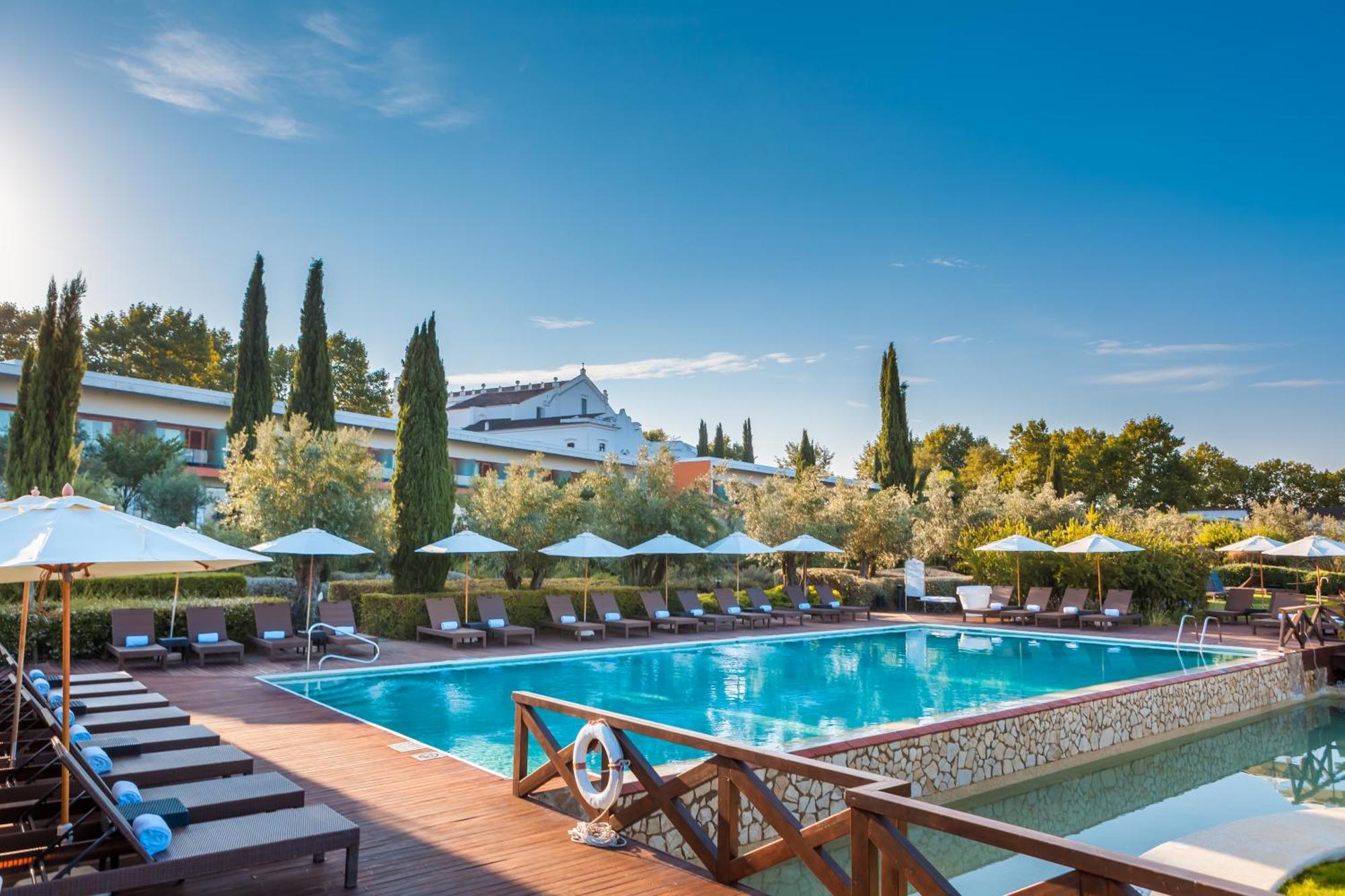 10. Convento do Espinheiro, Historic Hotel & Spa