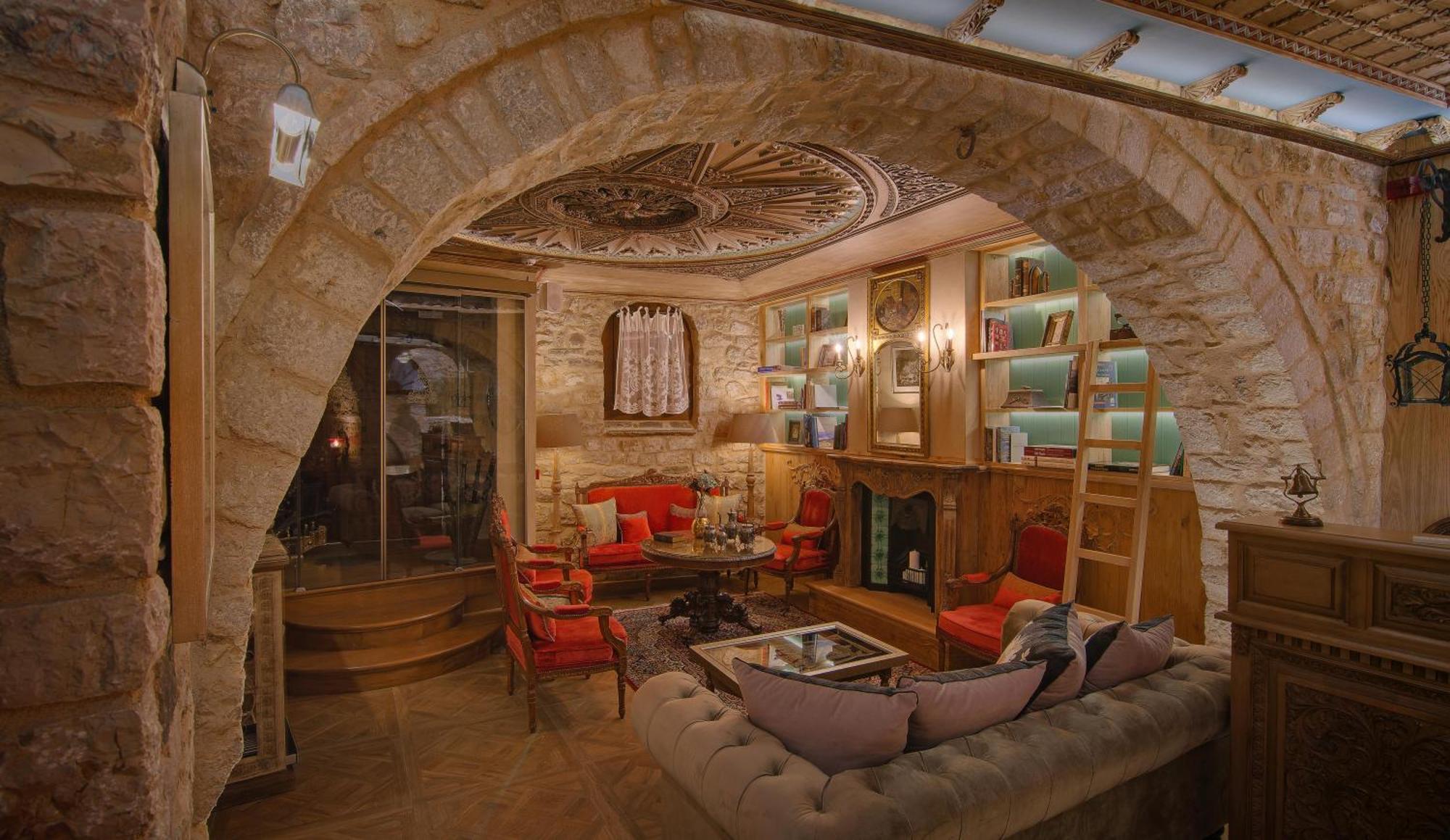 2. Kamares Guesthouse