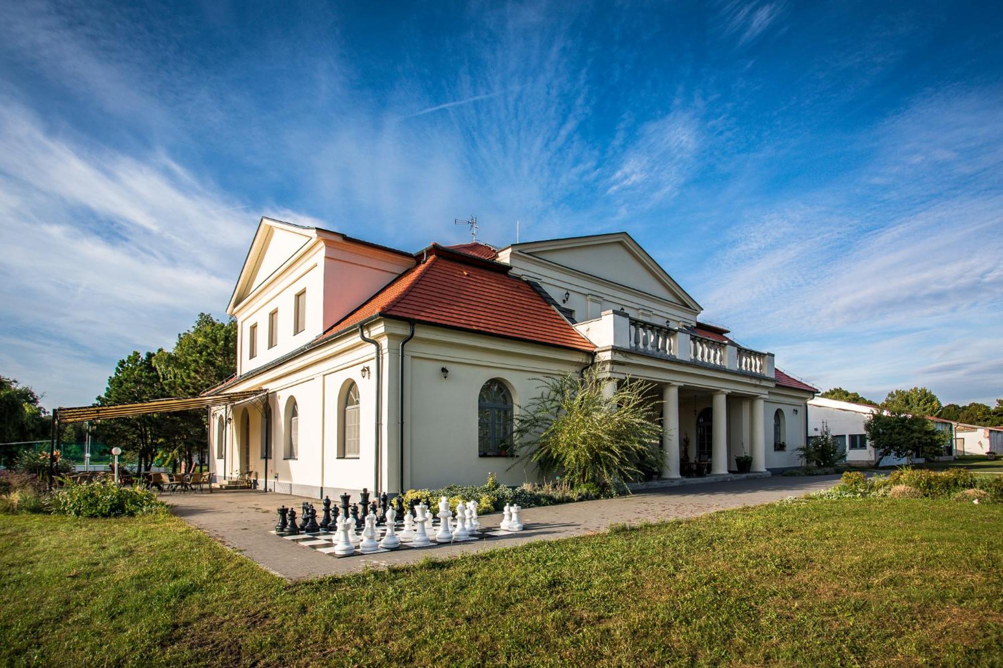 Top 10 Places To Stay in Székesfehérvár