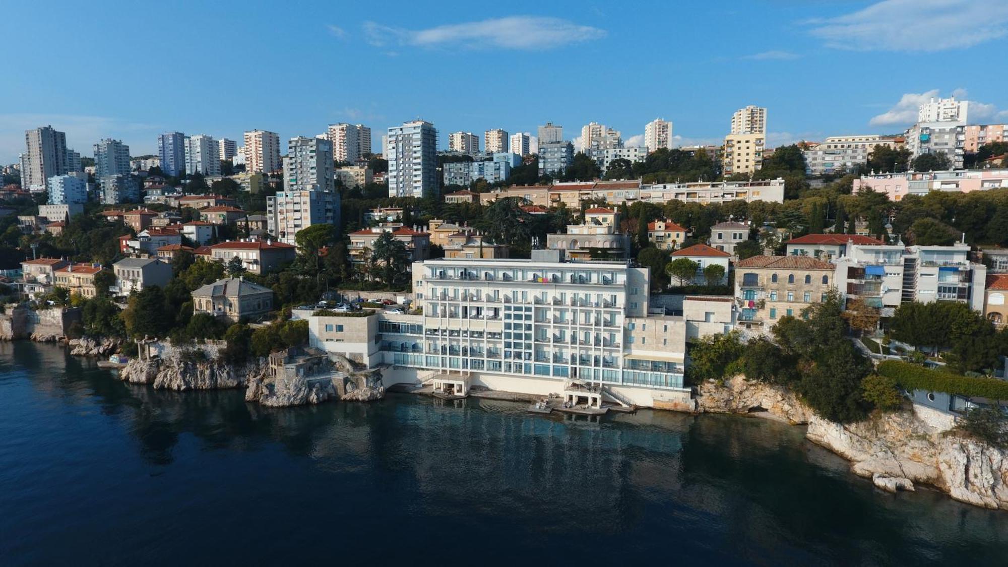 3. Hotel Jadran