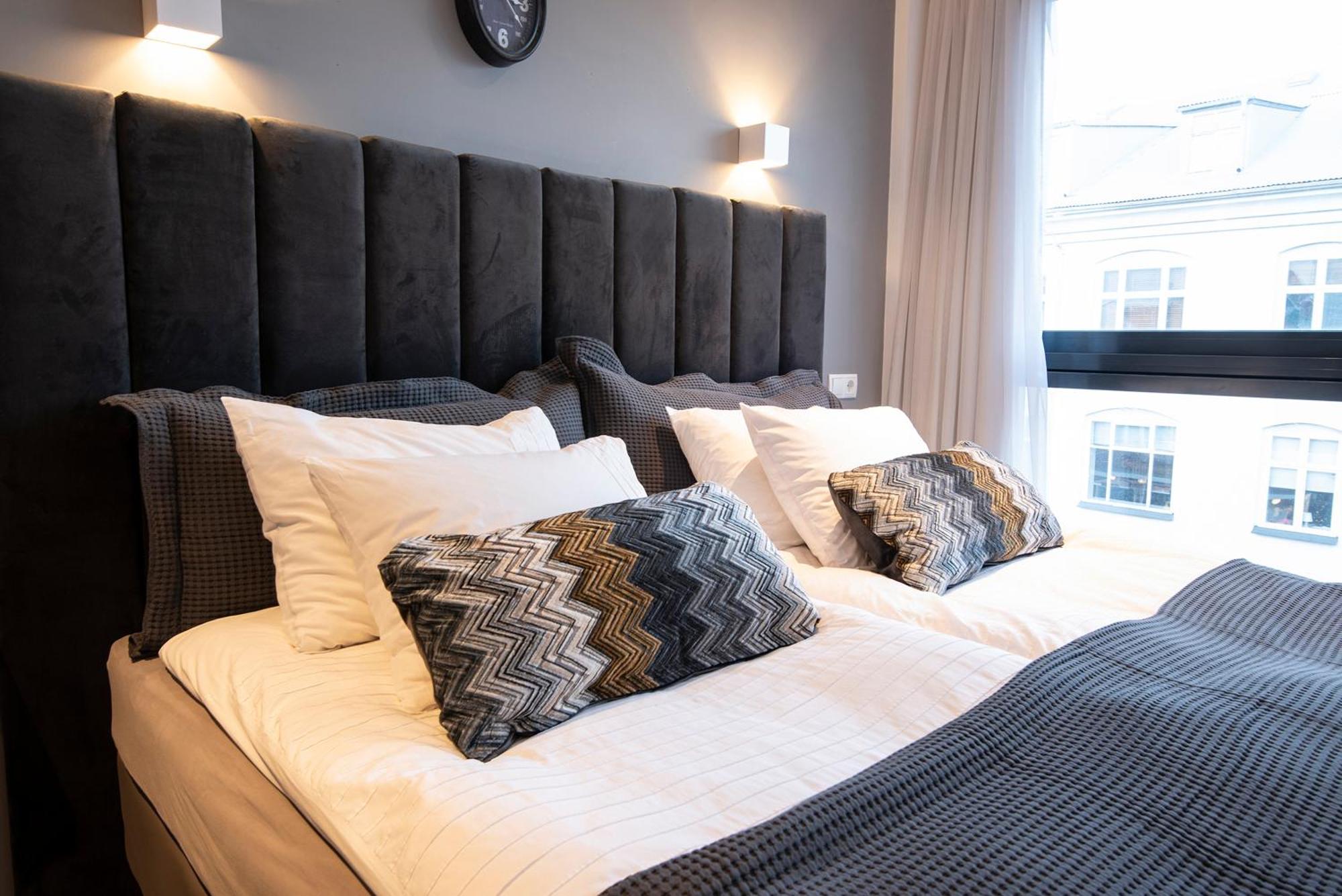 B14 Luxury Penthouse Apartment | Best Price 2025 | Guide to Iceland - Icelandic Mountain Luxury Penthouse Apartments With Private Cinemas