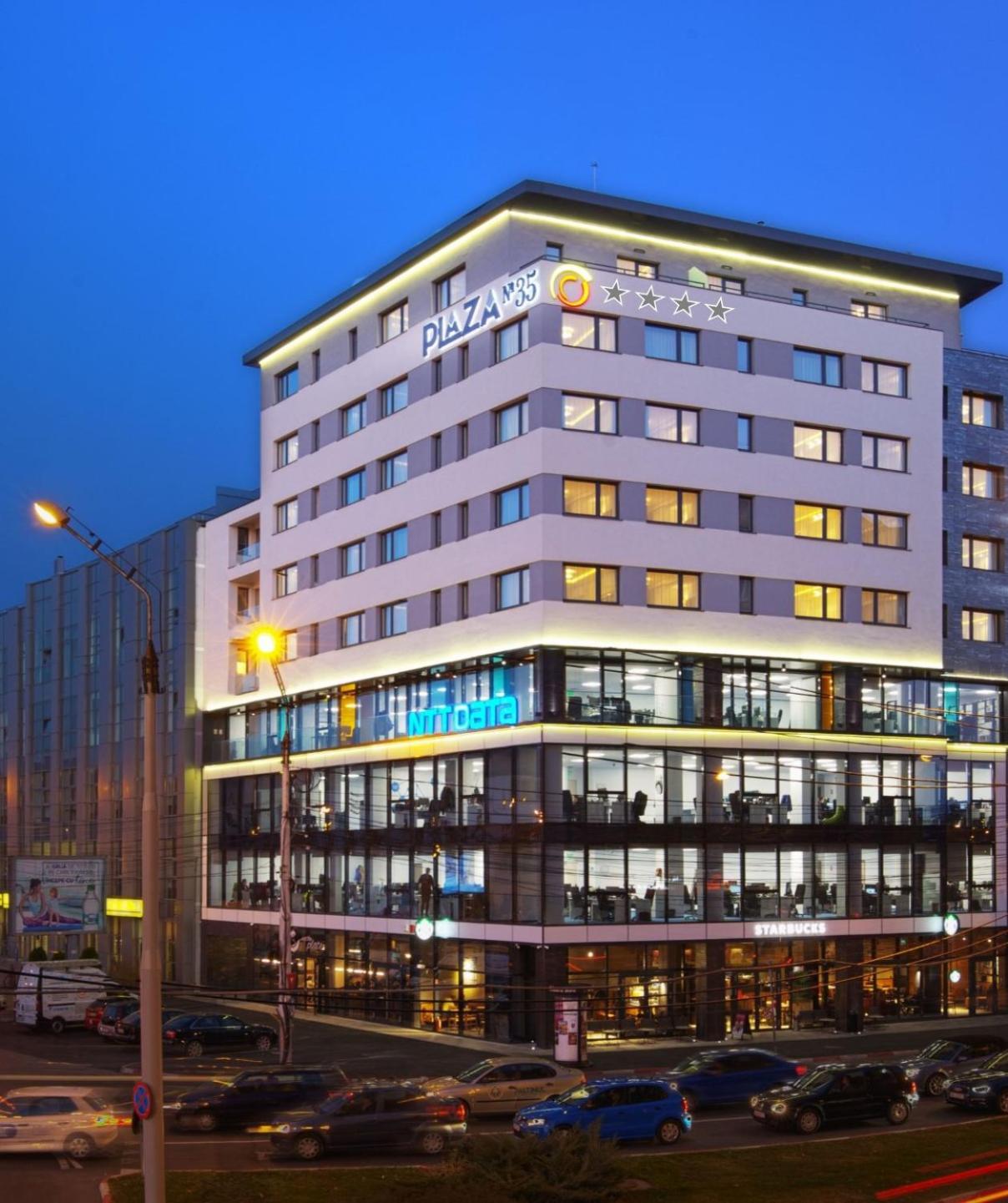1. Plaza 35