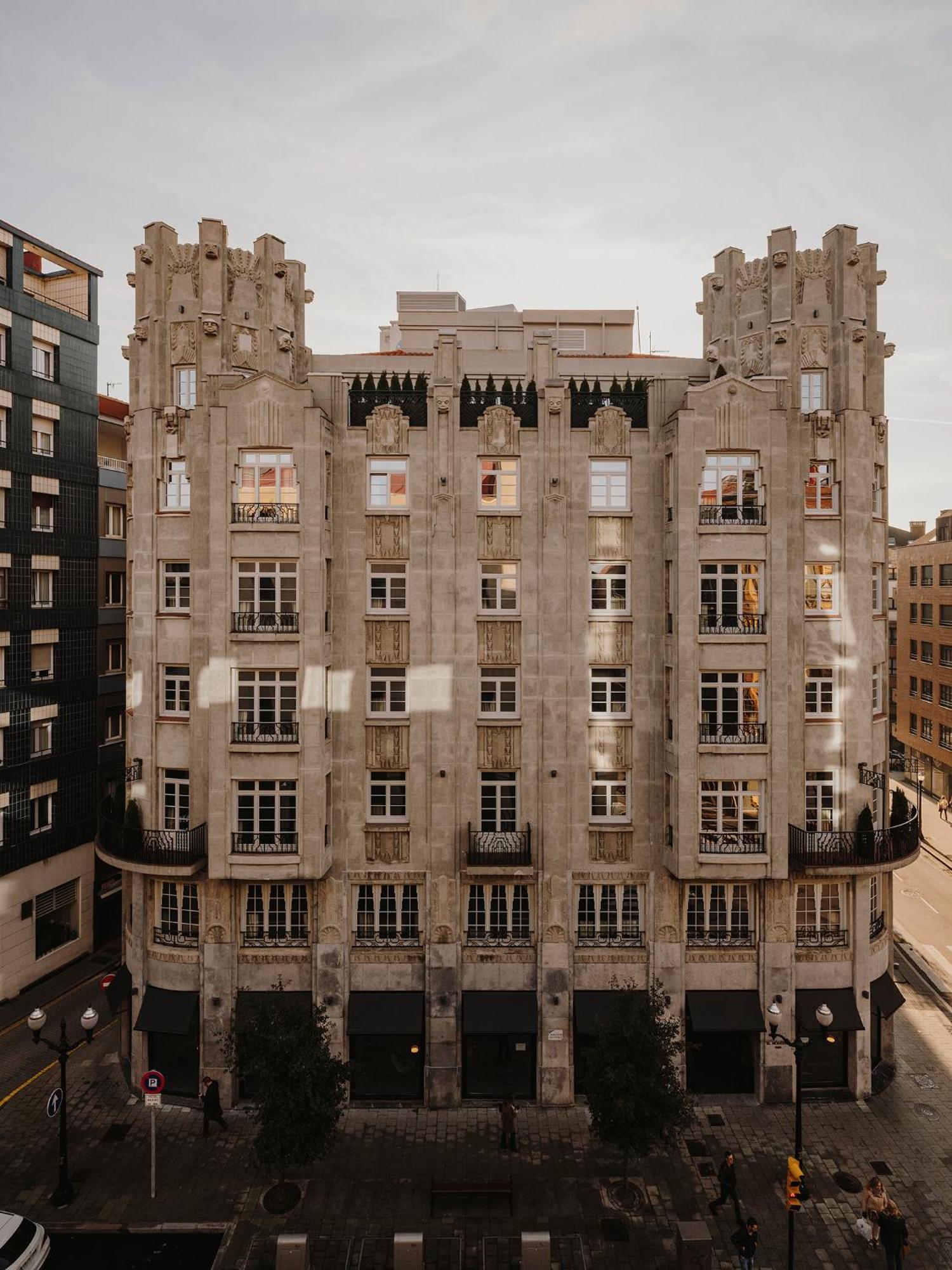 5. Hotel Santa Rosa