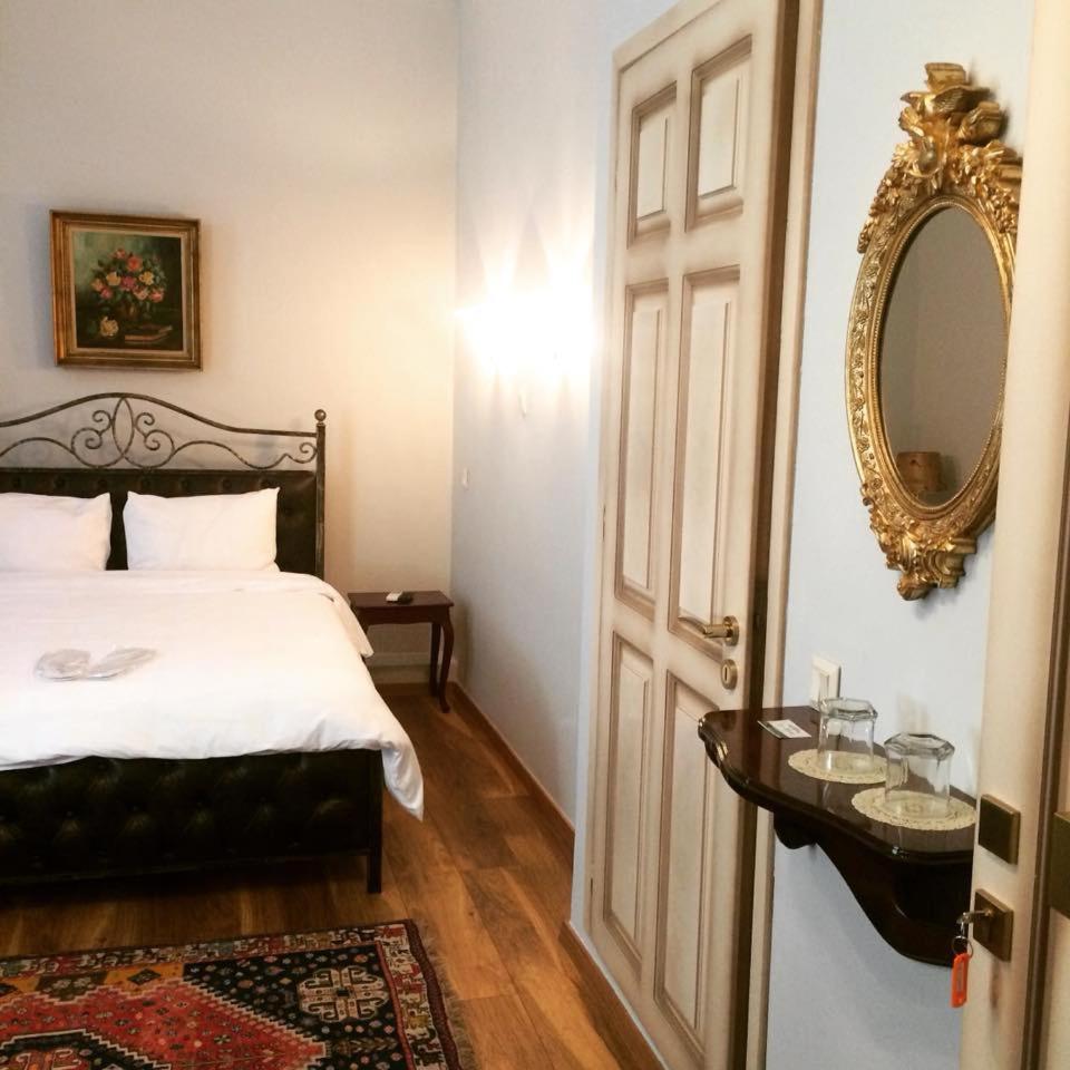 3. Le Bijou Luxury Rooms & Suites