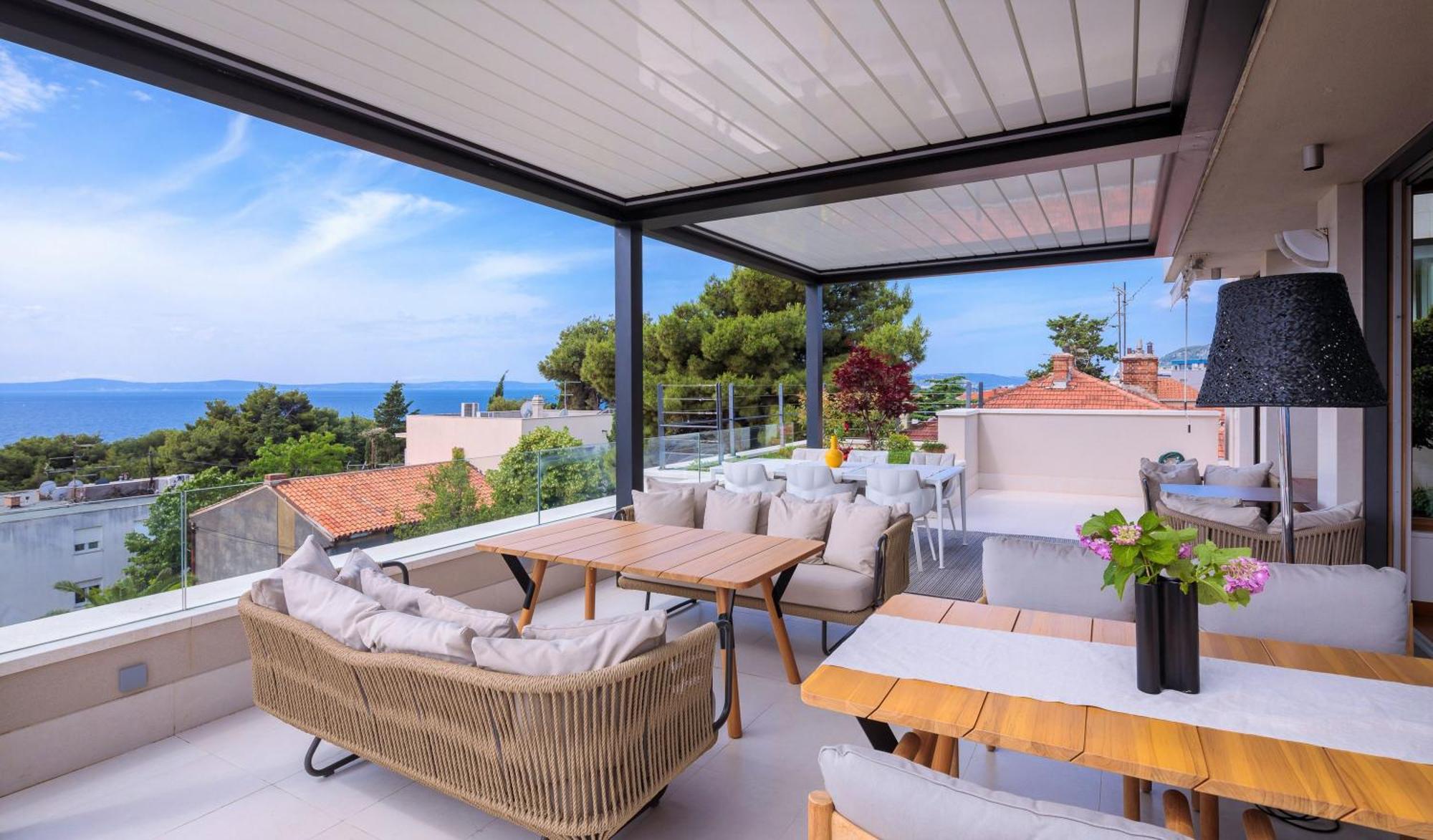 9. Alba Residence