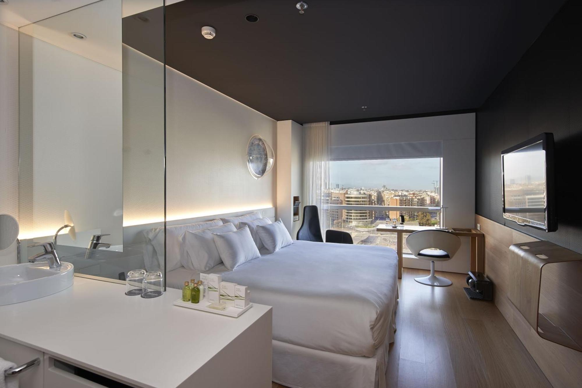 8. Barceló Sants