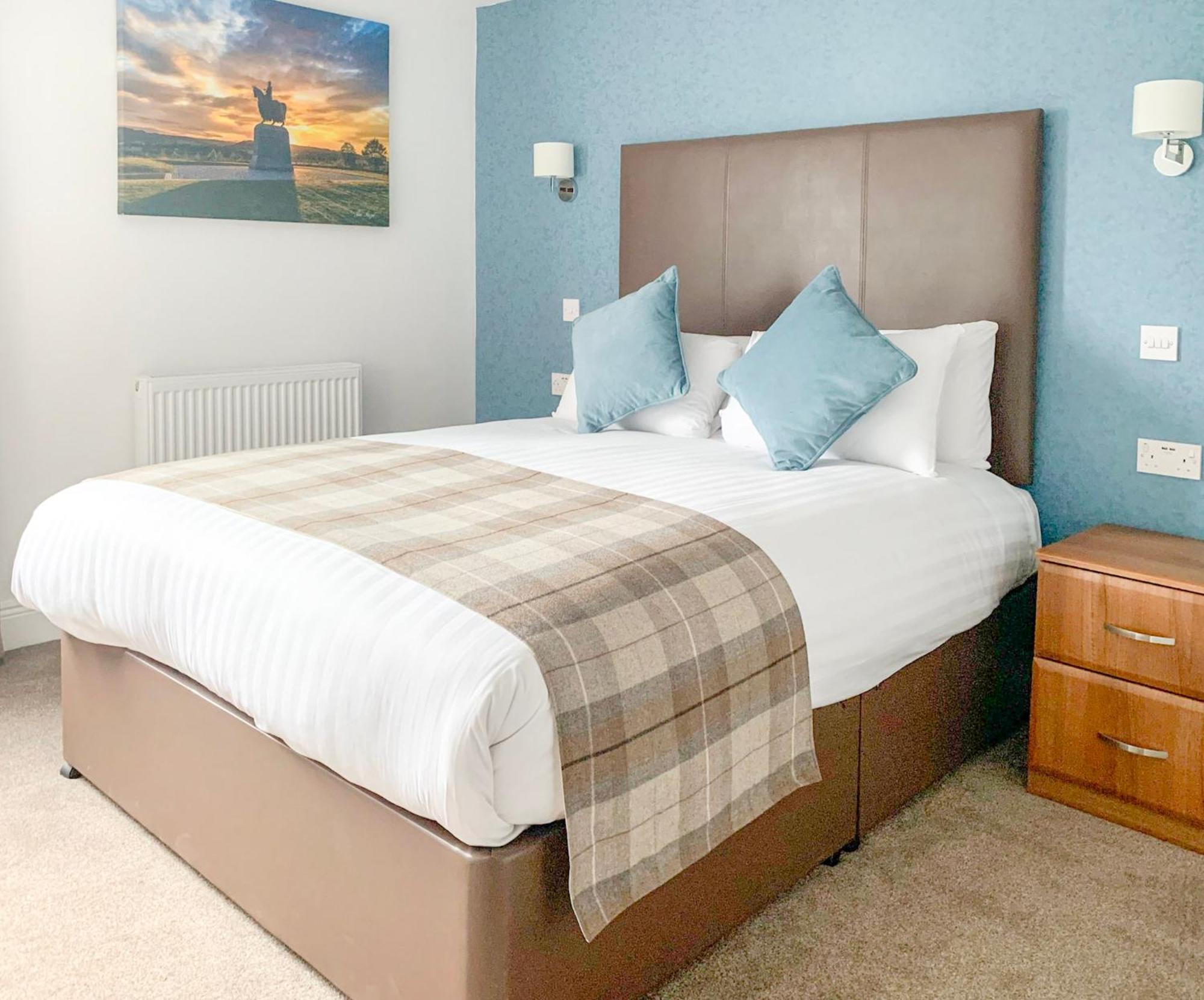 2. King Robert Hotel