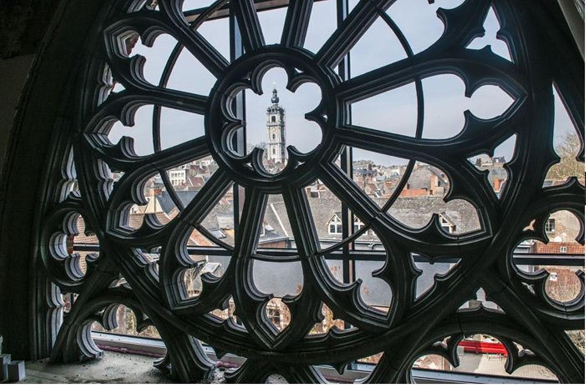 4. La Maison de la Duchesse de la Vallière - Parking privé gratuit