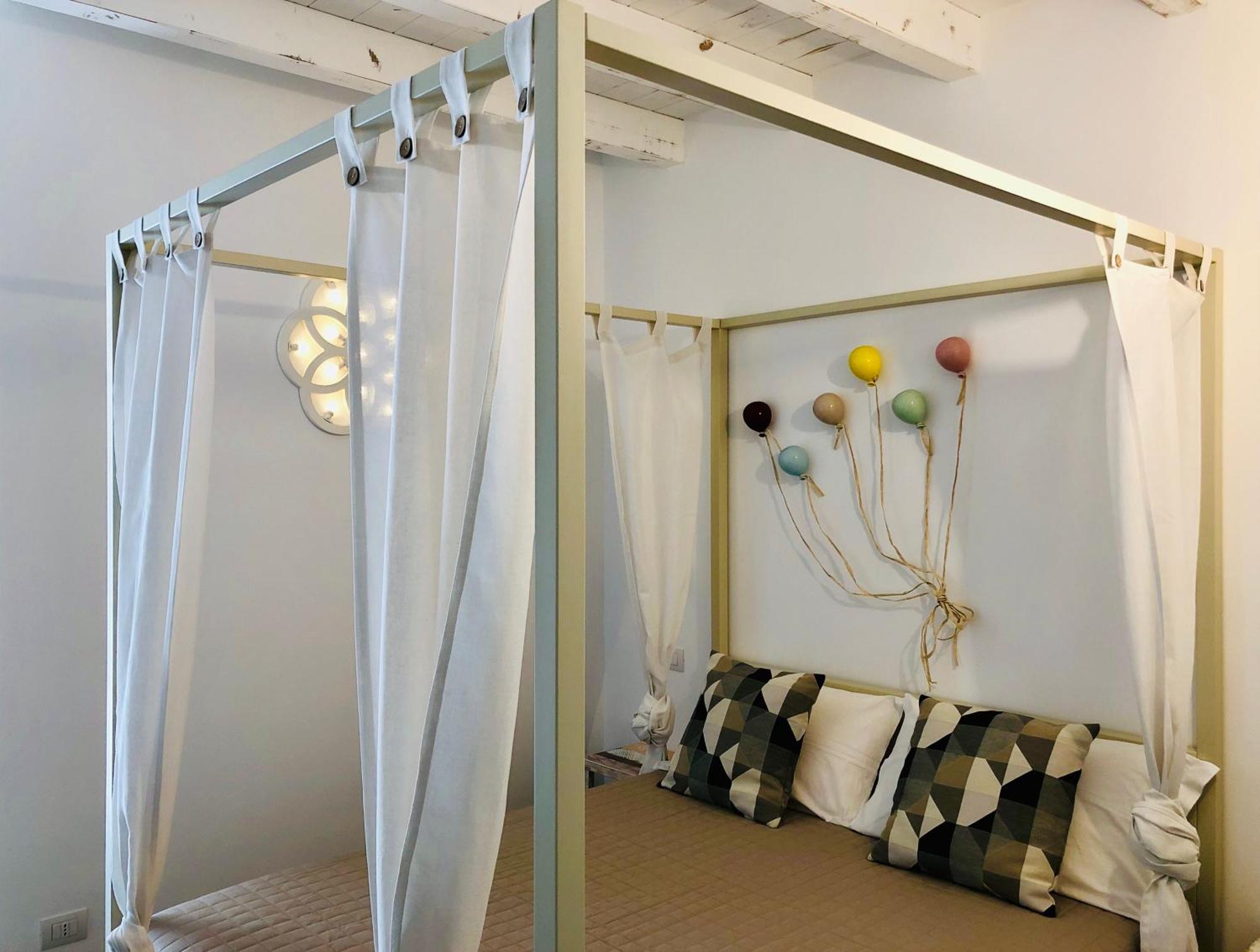 9. Atipico B&B