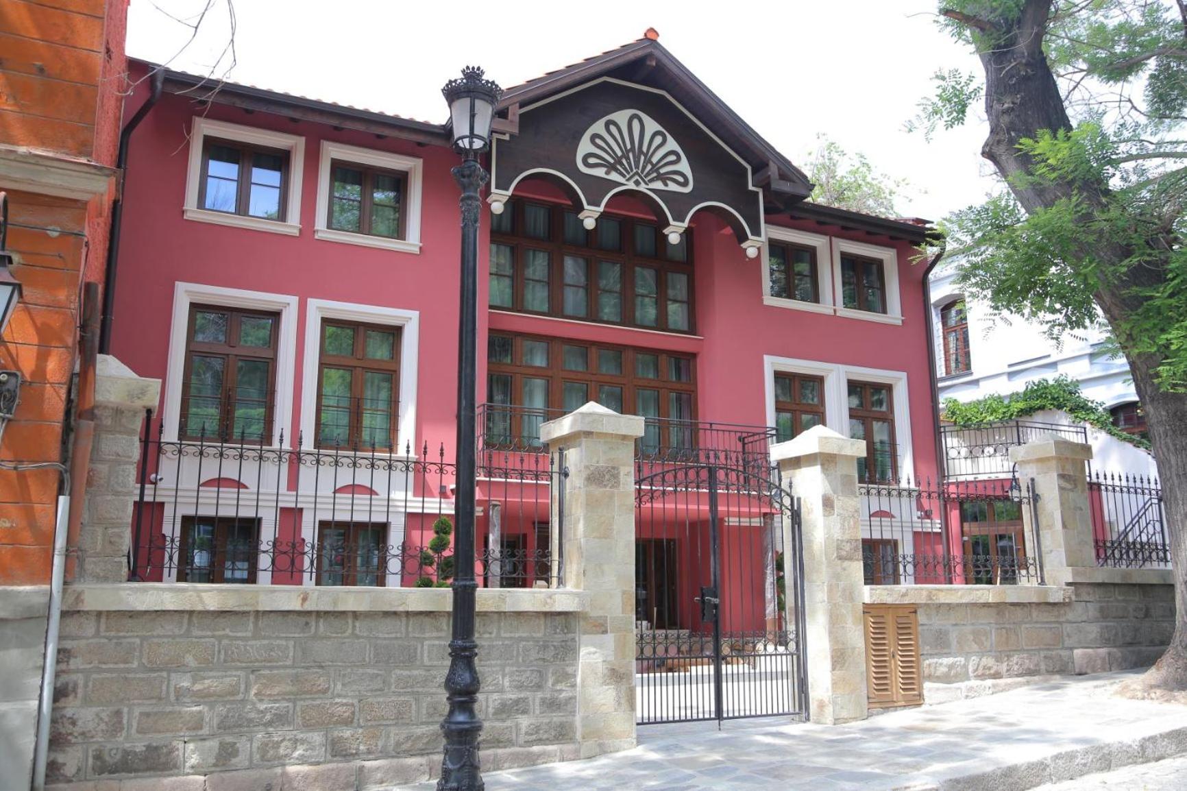 4. Grand Hotel Plovdiv