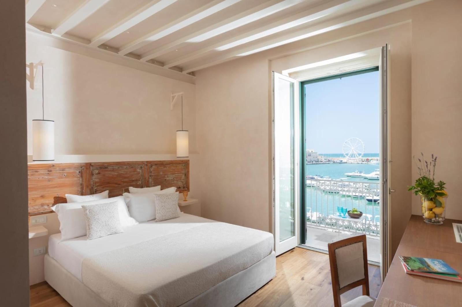 1. Dimore Marinare