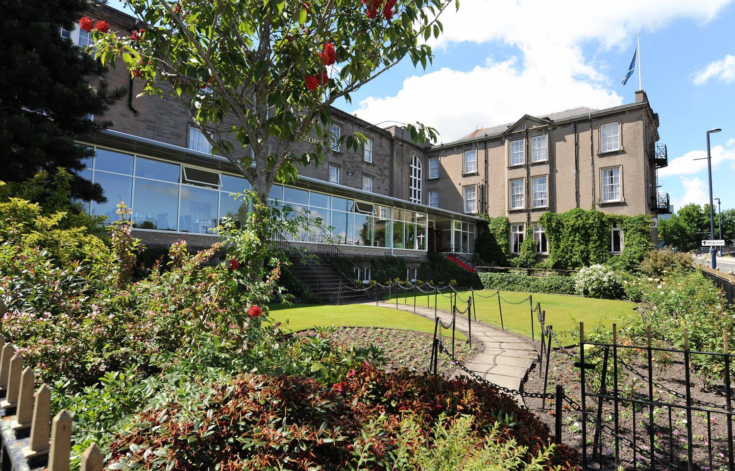 9. Royal George Hotel