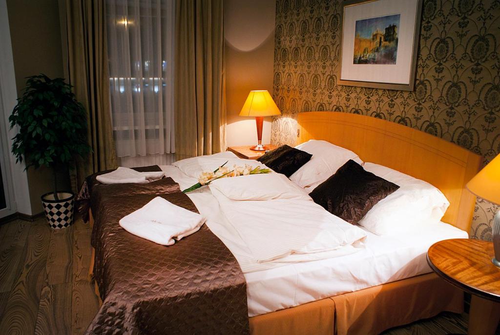 2. Hotel Mcm Plus
