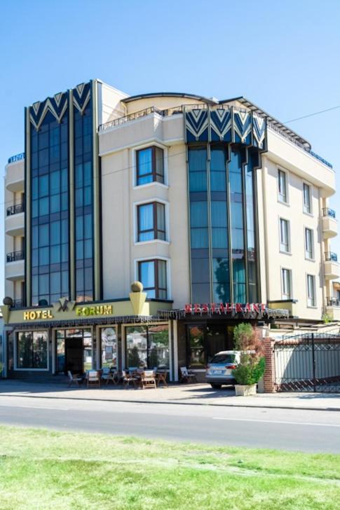 8. Luxury apartment 1 Free Underground Parking
