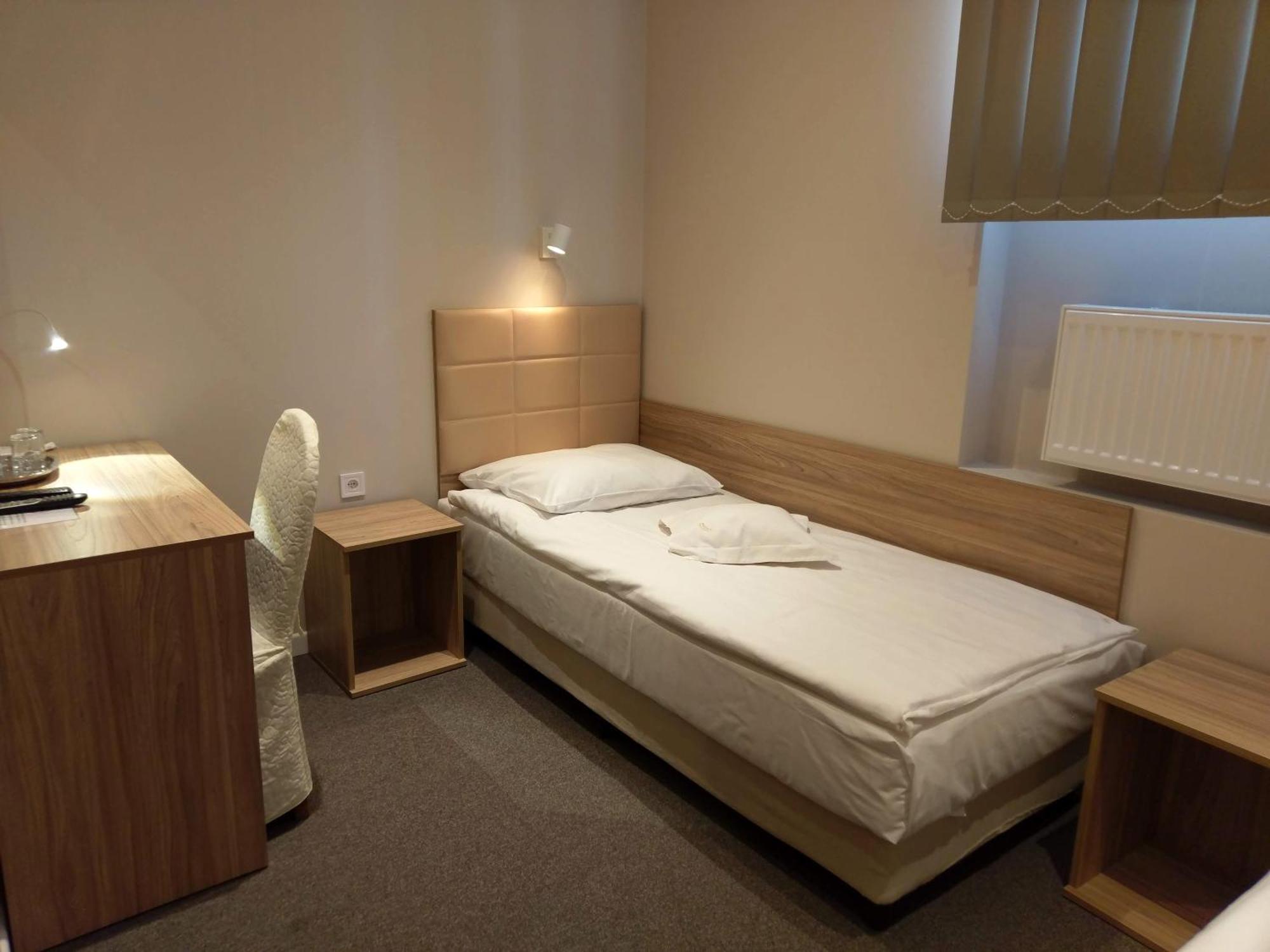 6. Hotel Astra