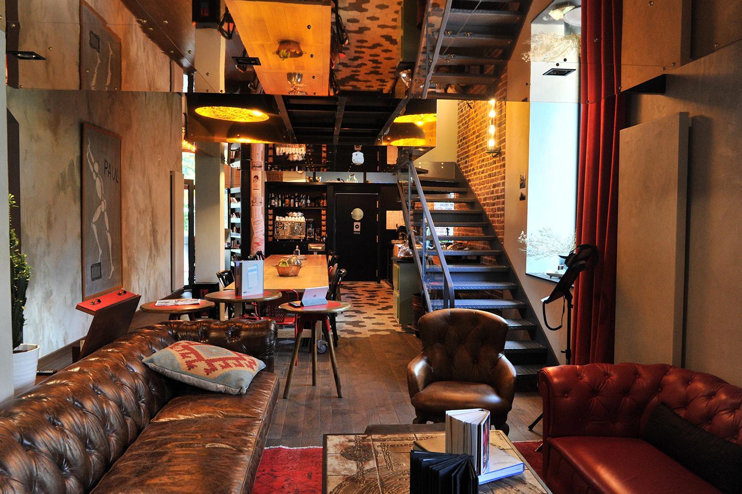 2. Le Magic Hall