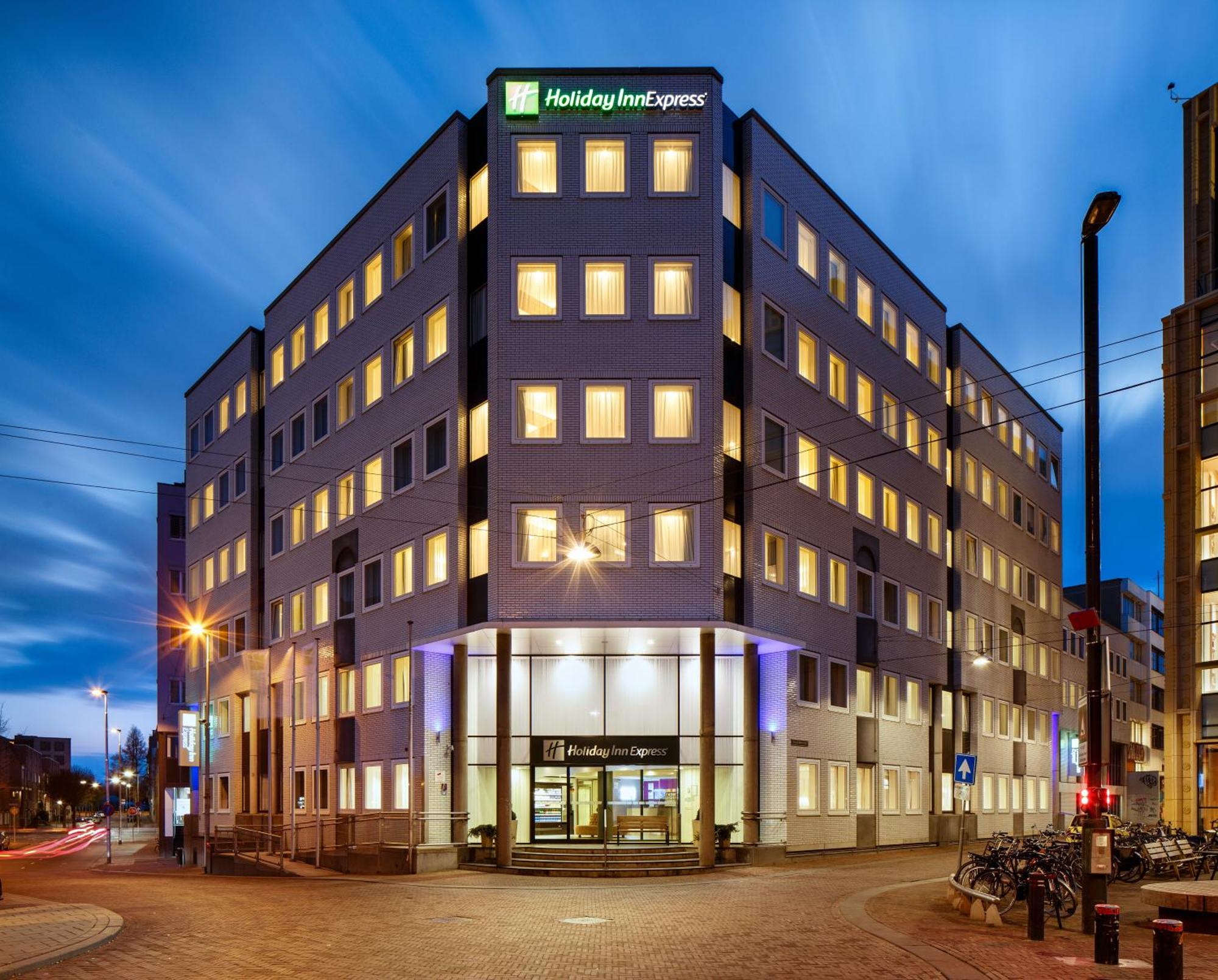 1. Holiday Inn Express Arnhem