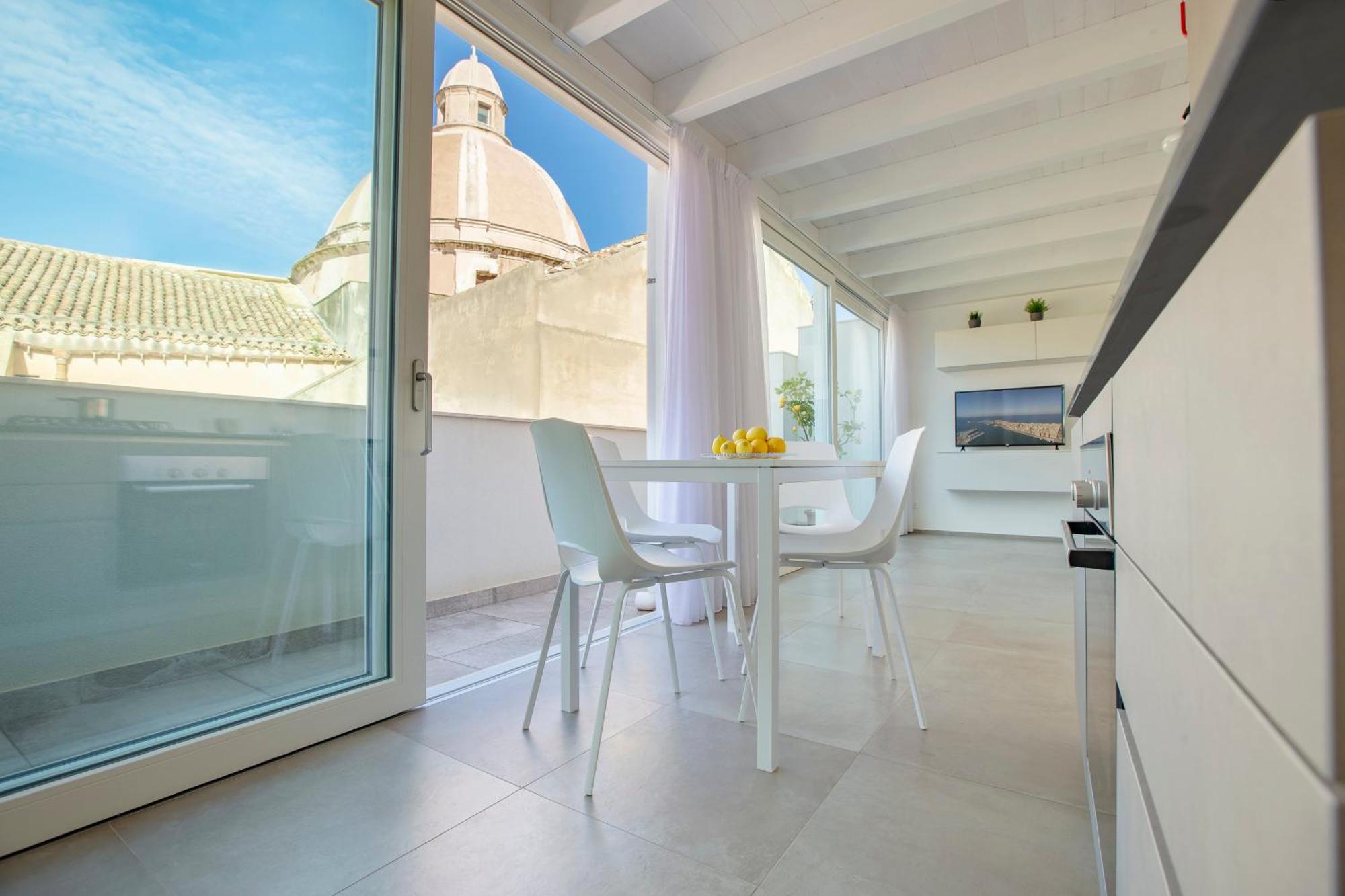 7. Le Cupole Suites & Apartments