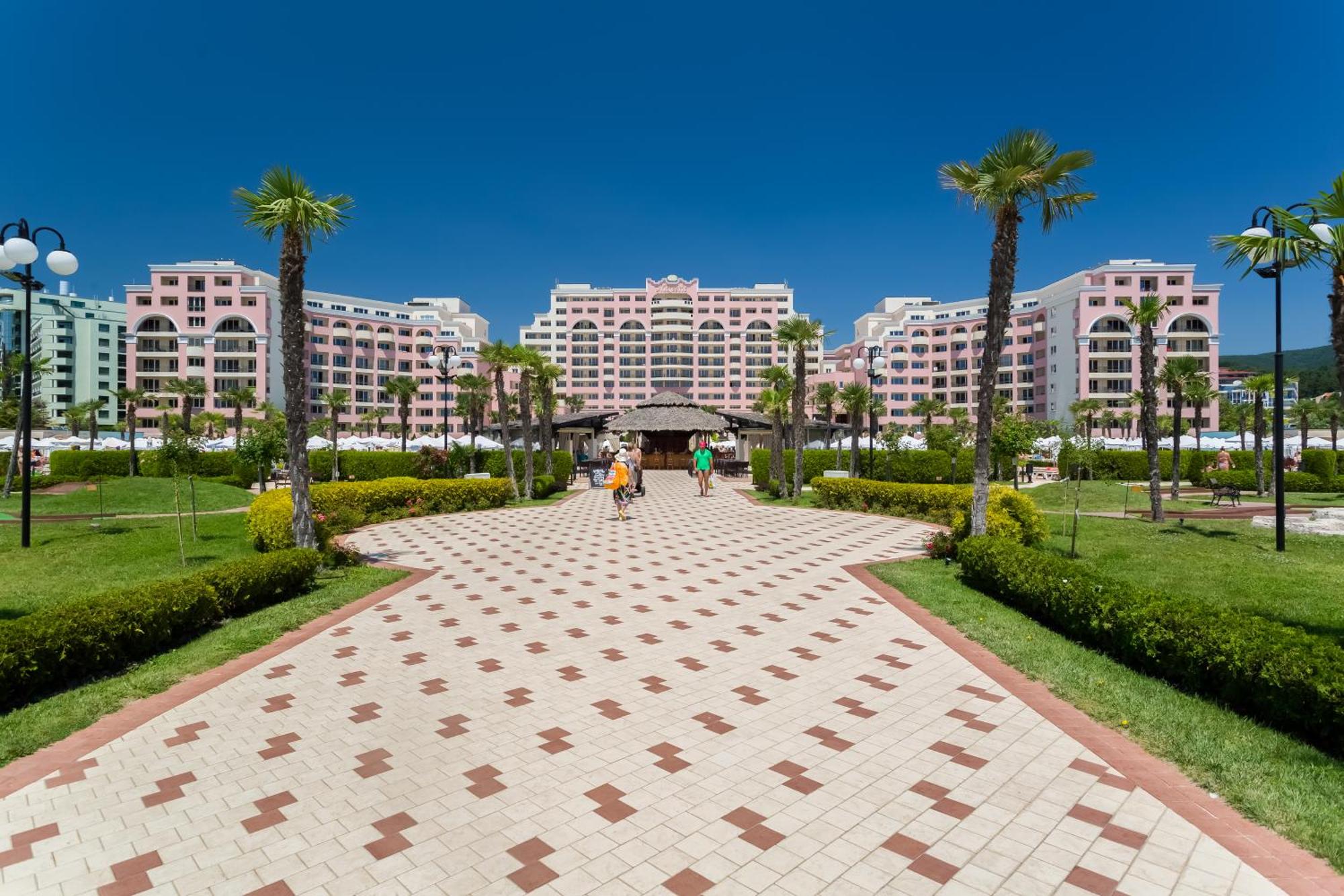 4. DIT Majestic Beach Resort