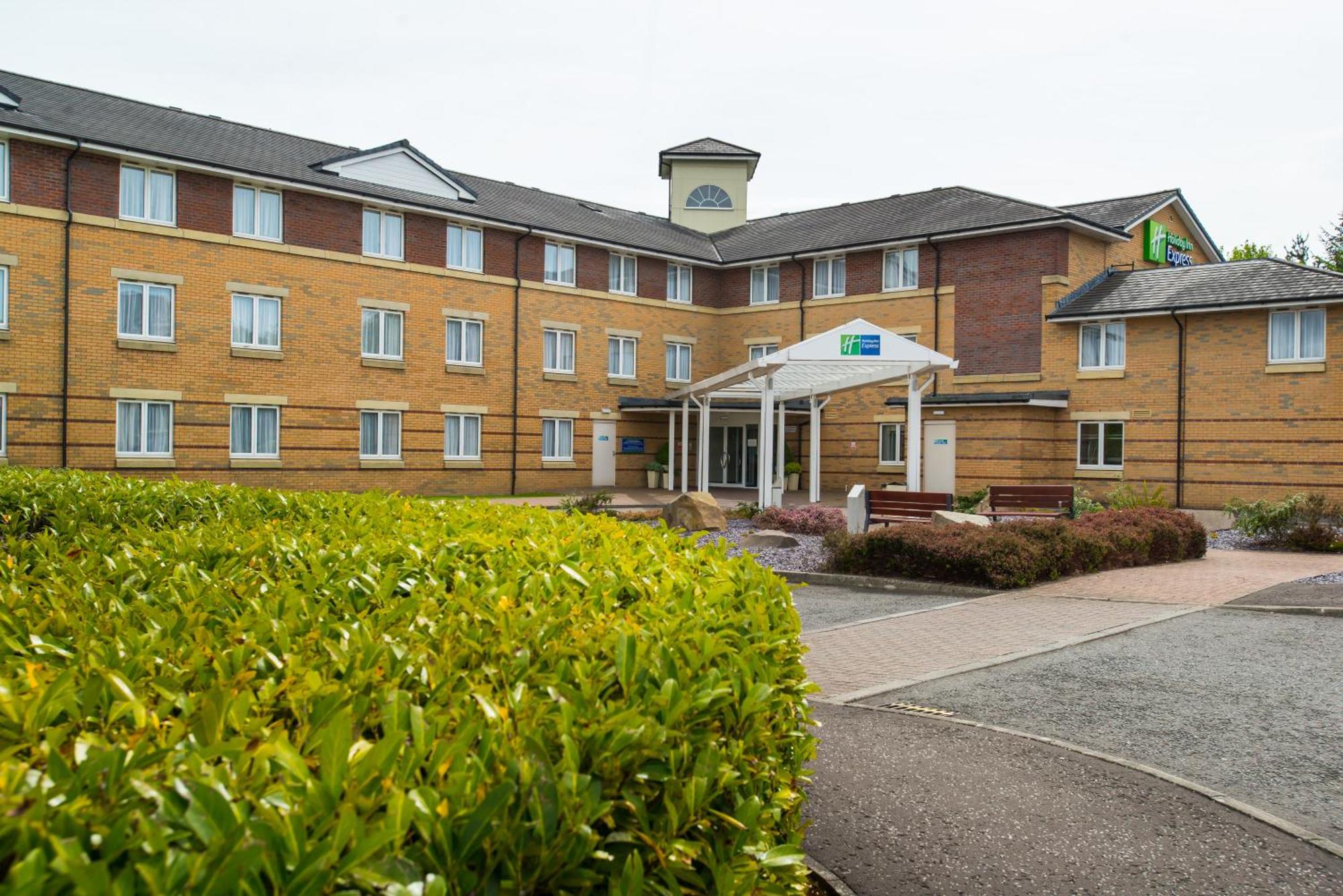 4. Holiday Inn Express Stirling