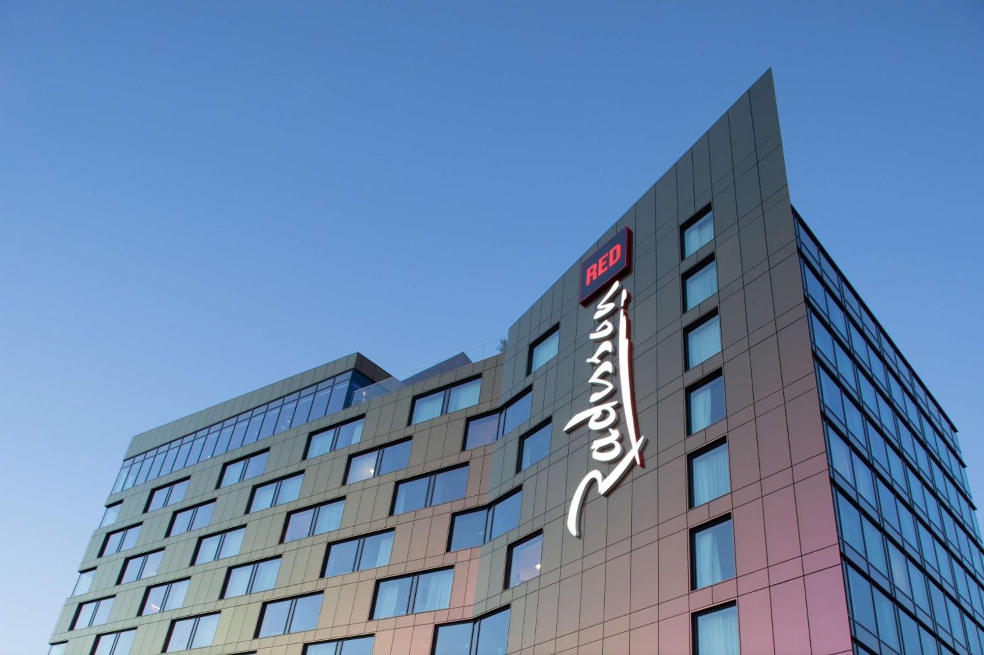 6. Radisson Red Glasgow