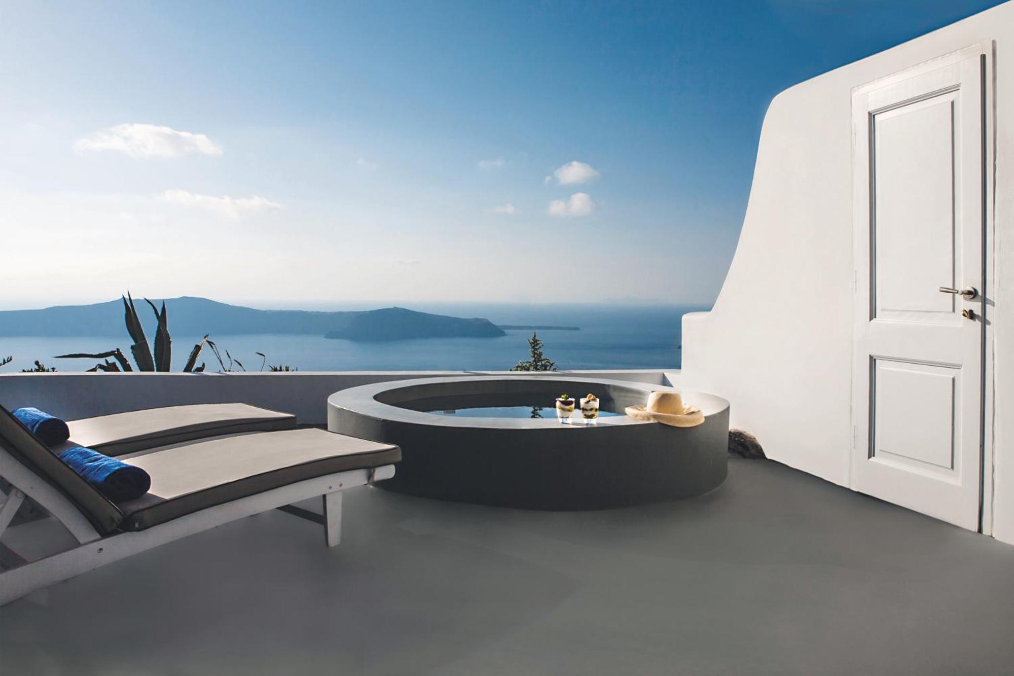 10. Remezzo Santorini