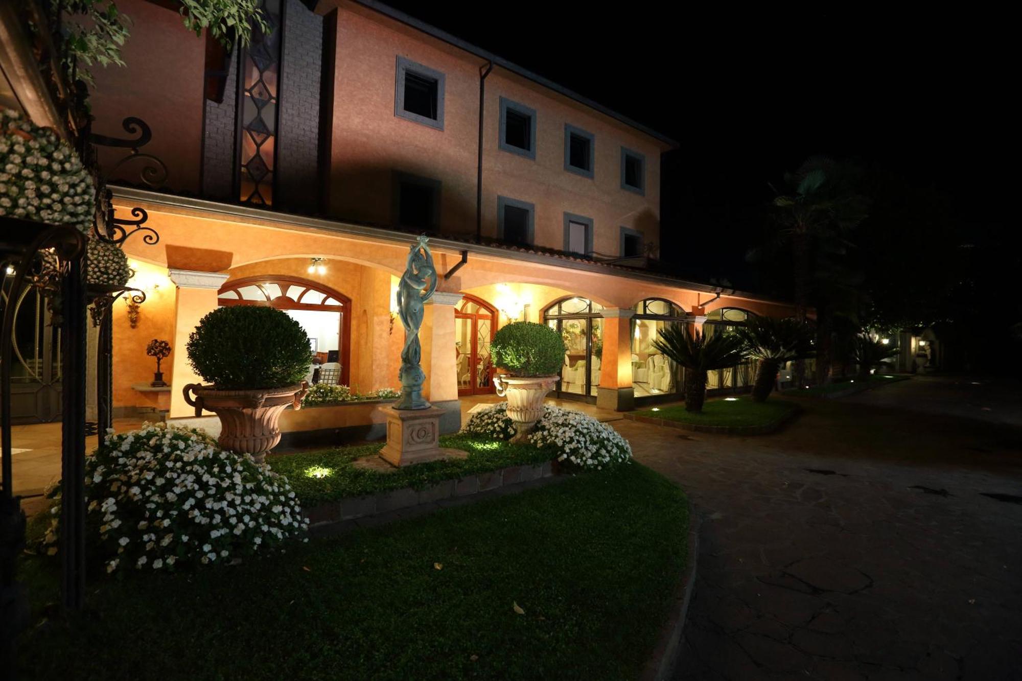6. Hotel Ristorante Borgo Antico