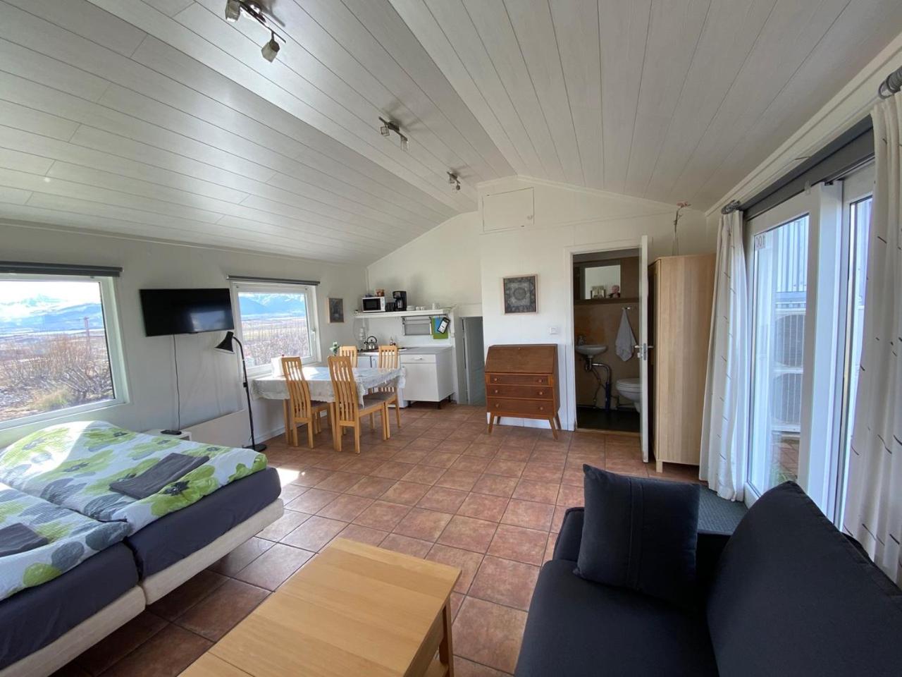 Laekjarkot Rooms and Cottages