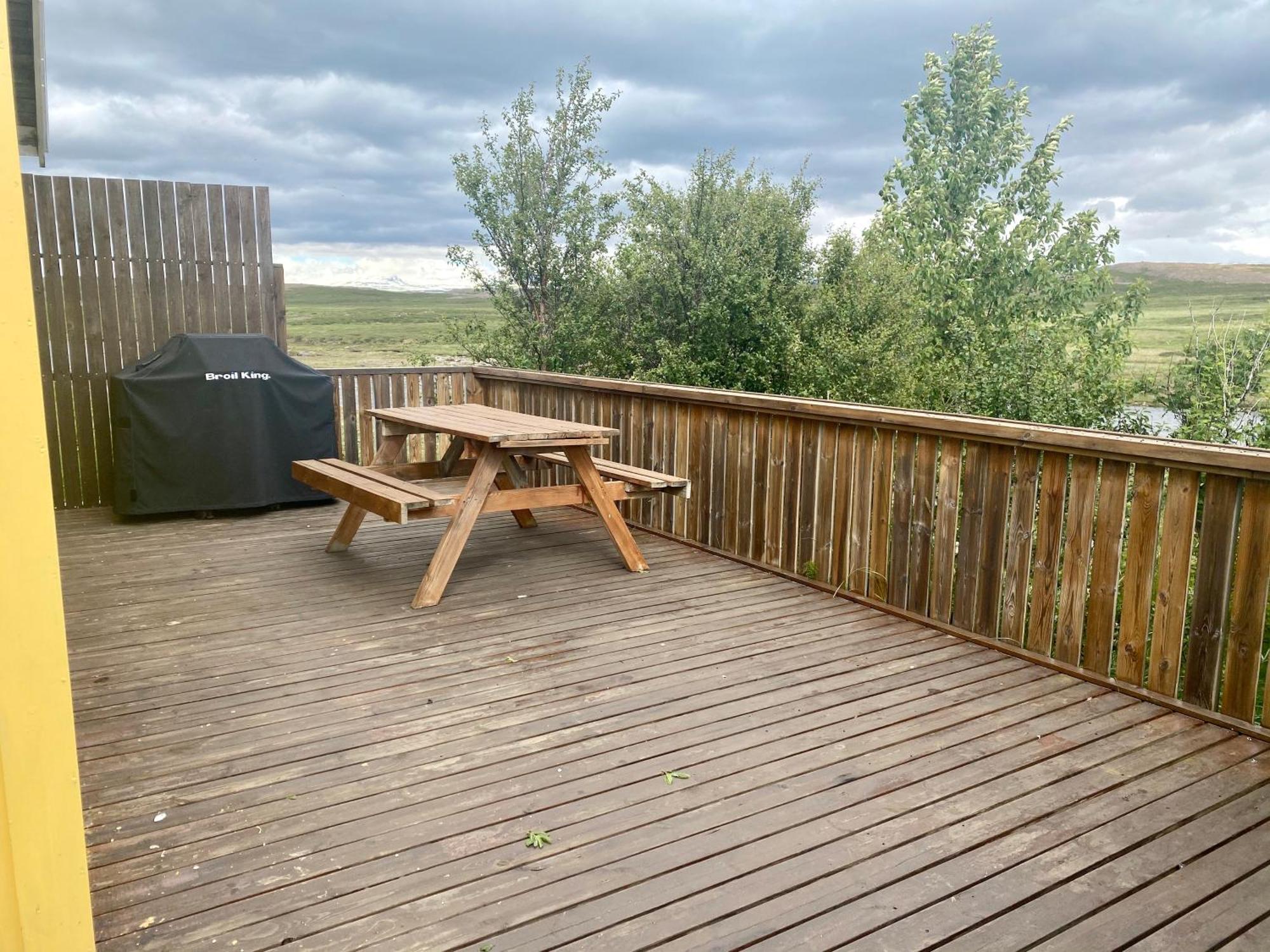 Vid-Bot Riverside Cottage