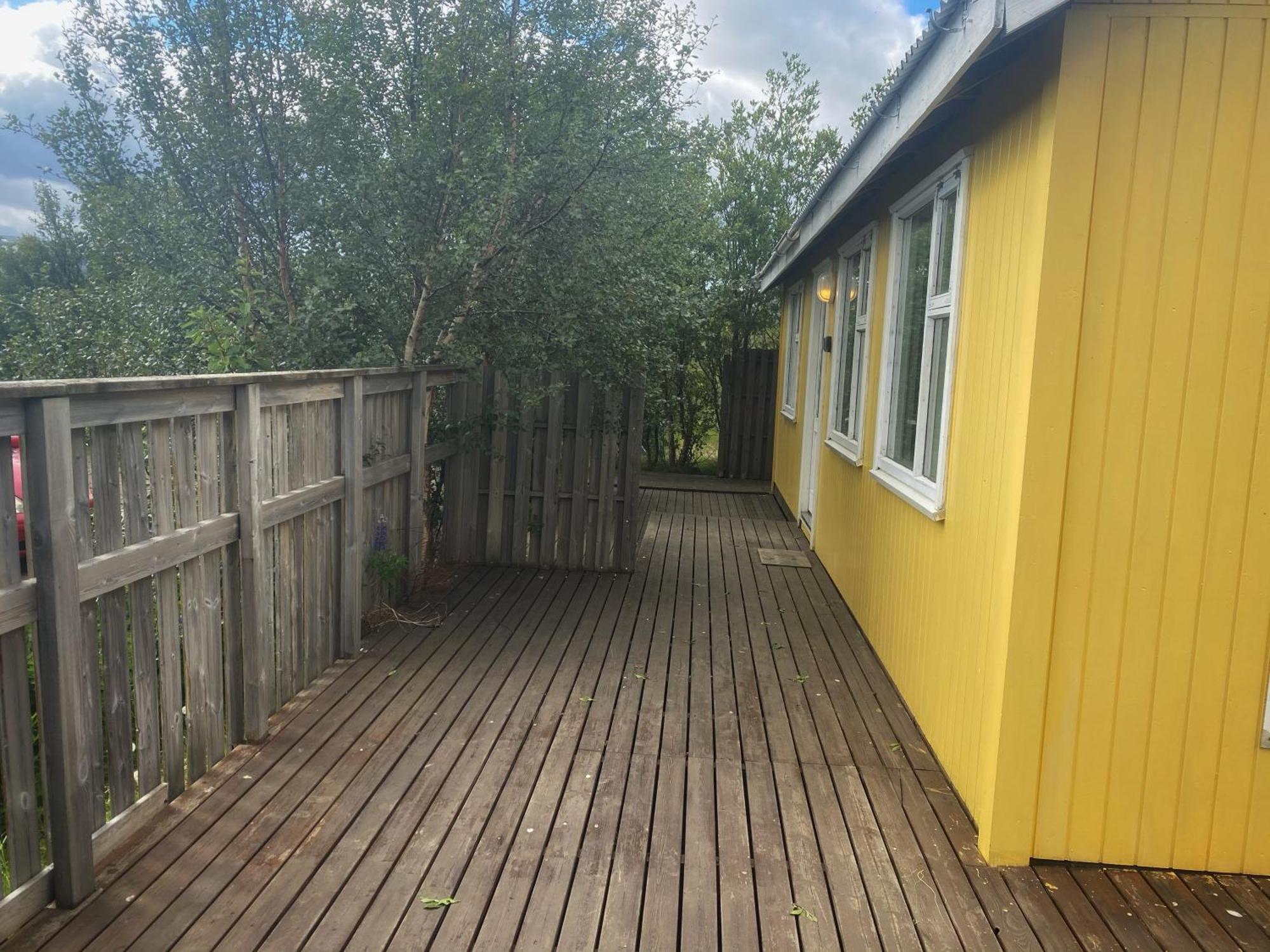 Vid-Bot Riverside Cottage