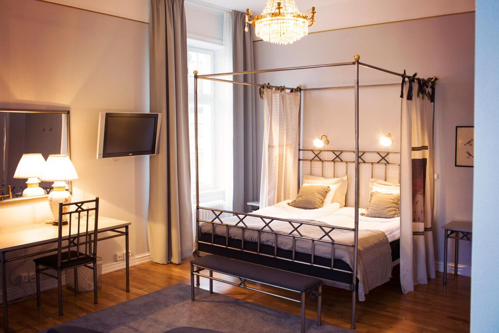 2. Grand Hotel Hornan