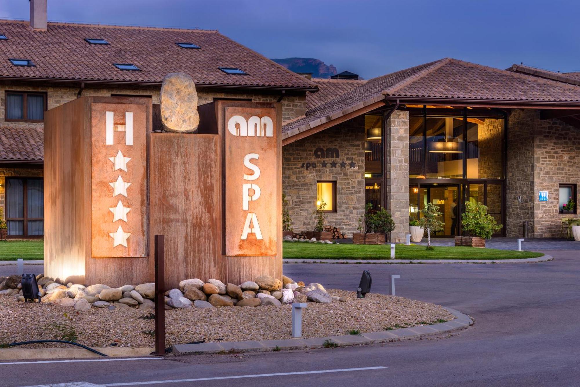 4. Aguas de los Mallos Hotel & Spa