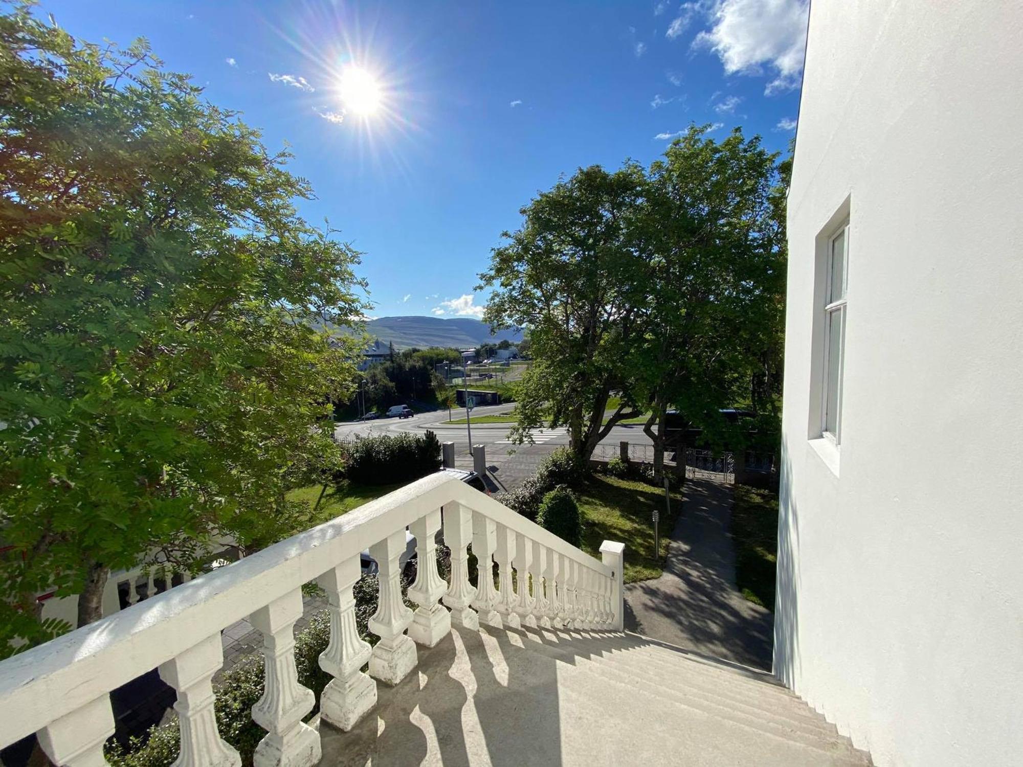 Akureyri Central House