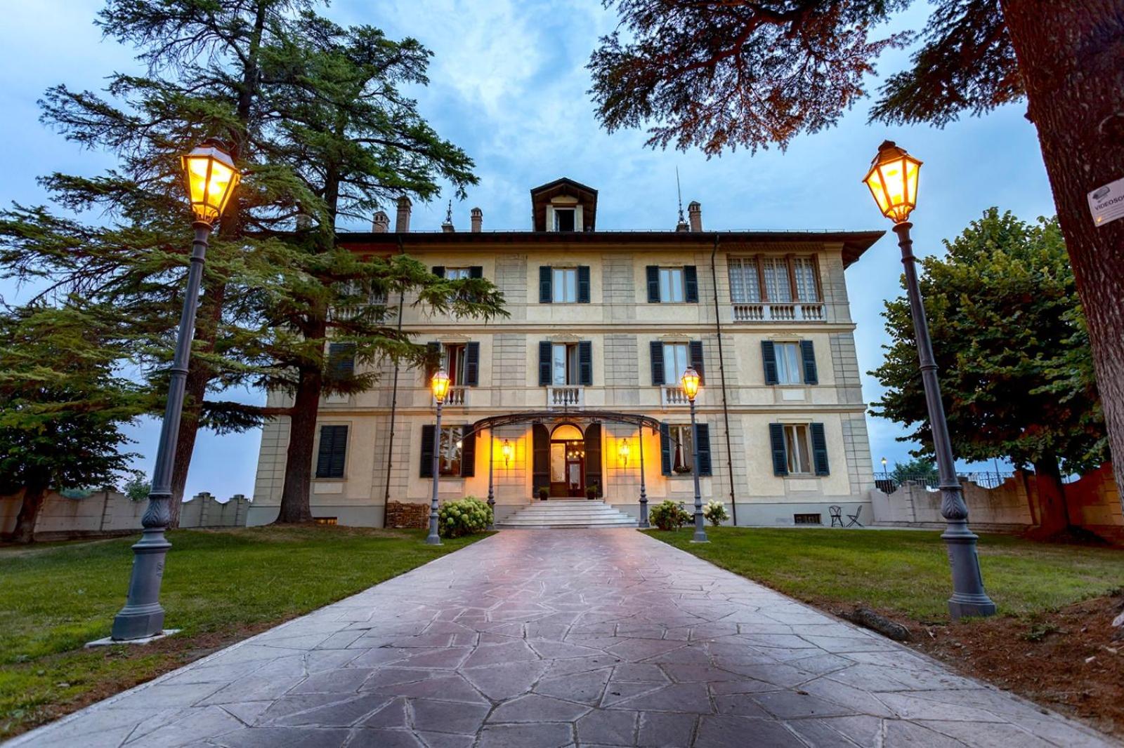 9. Hotel Villa La Bollina