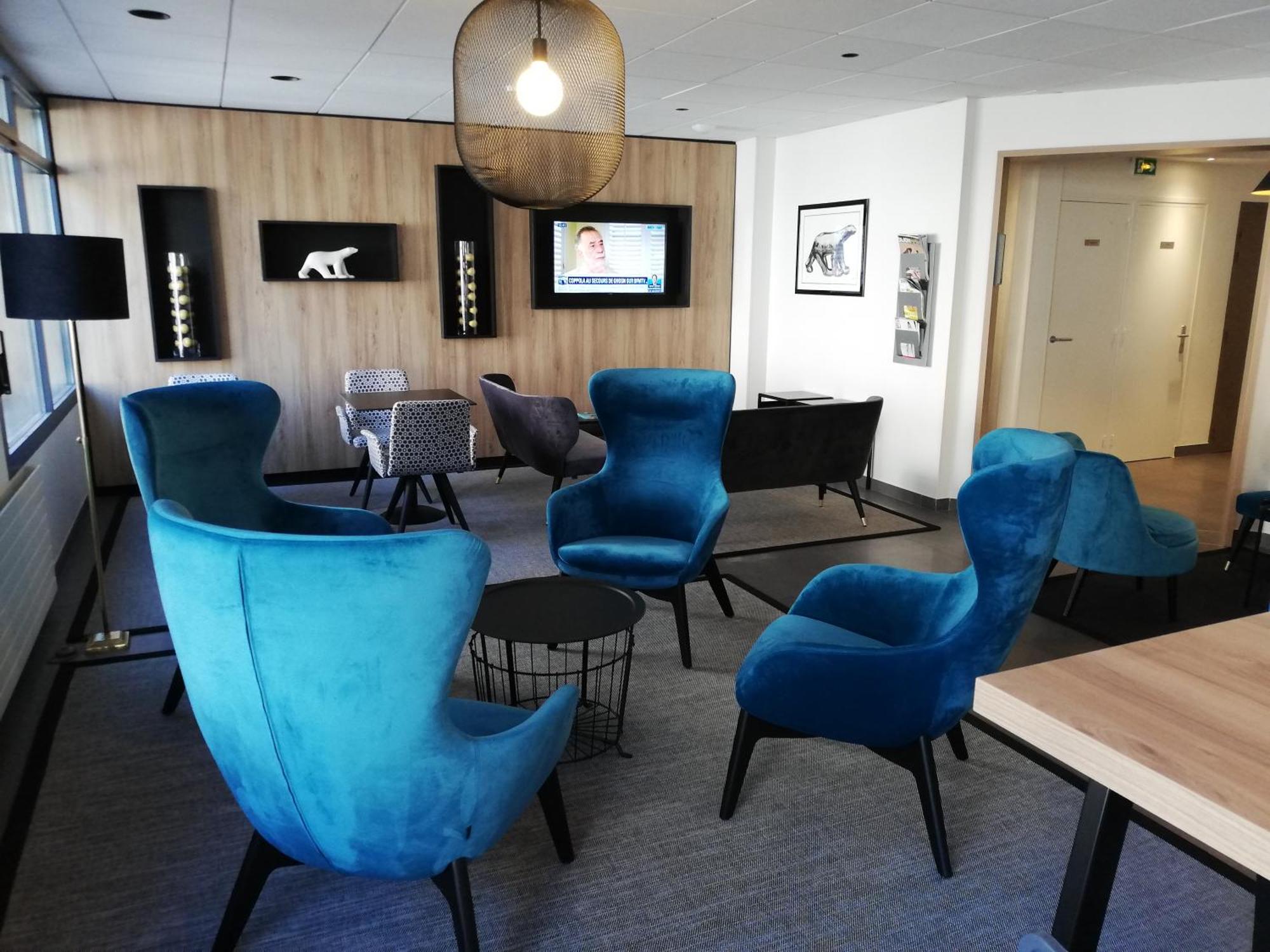 4. Hôtel Des Halles