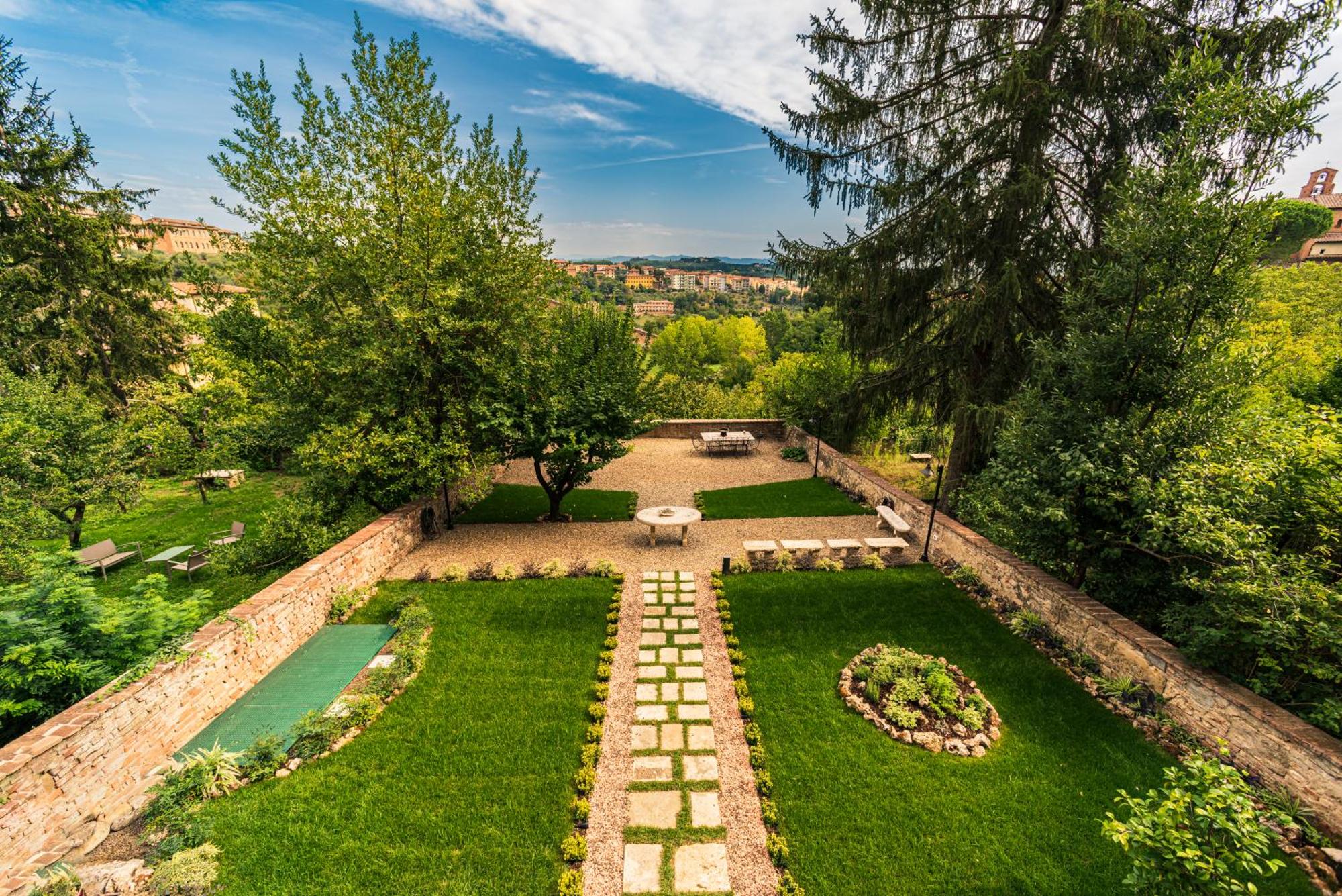 1. Il Giardino di Pantaneto