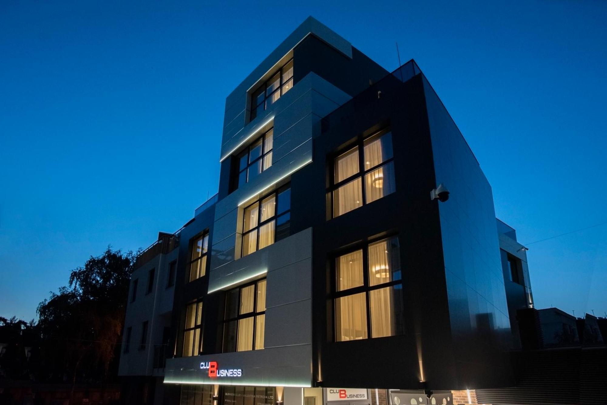 9. Hotel Rai Shumen
