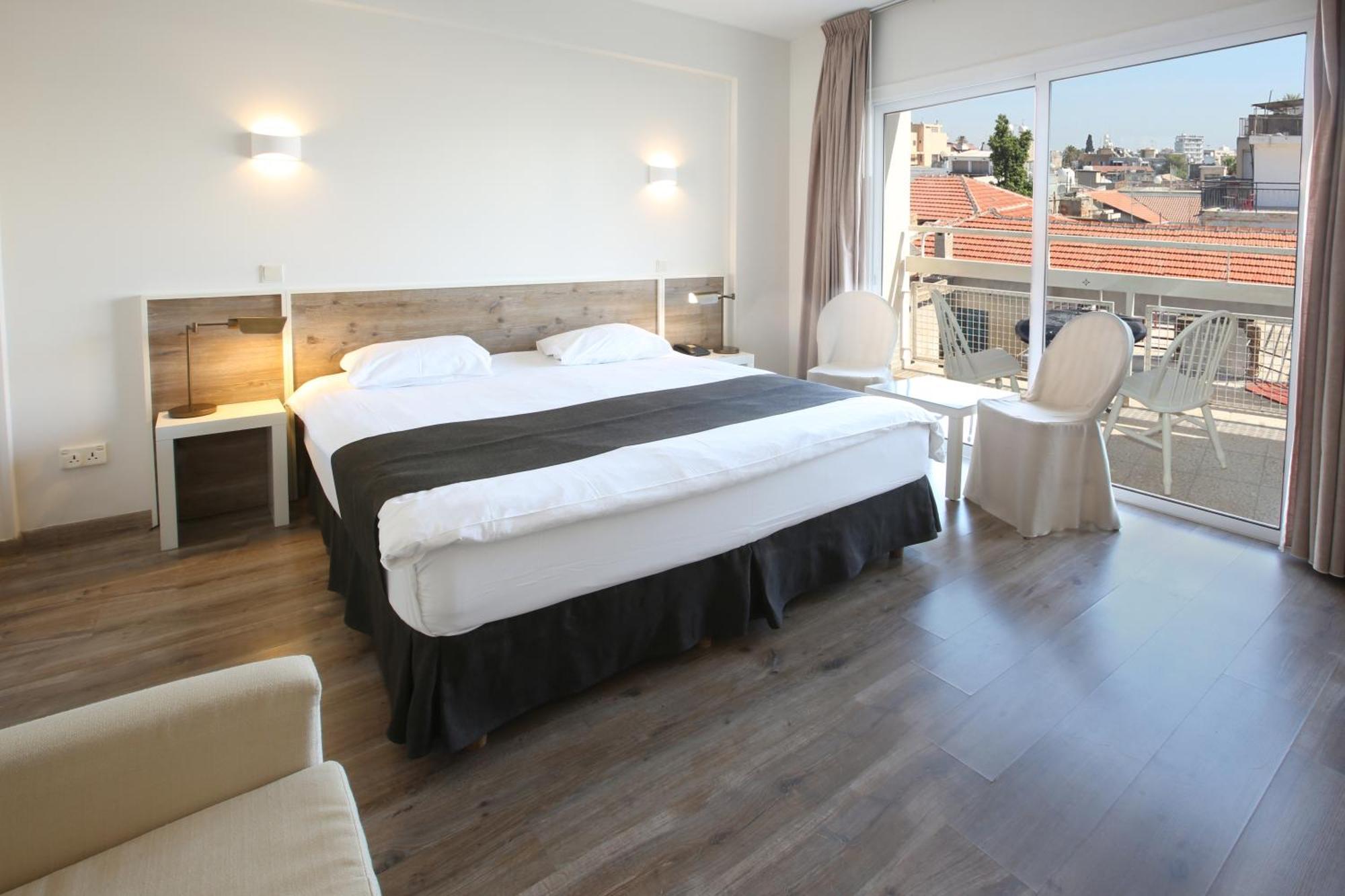 6. Centrum Hotel