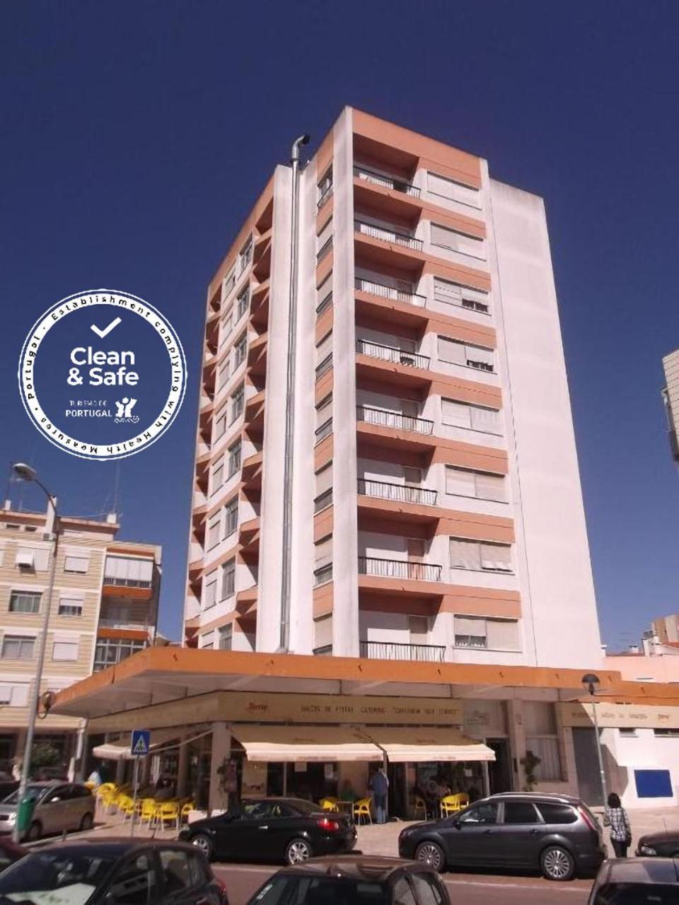 4. Residencial Jardim Da Amadora