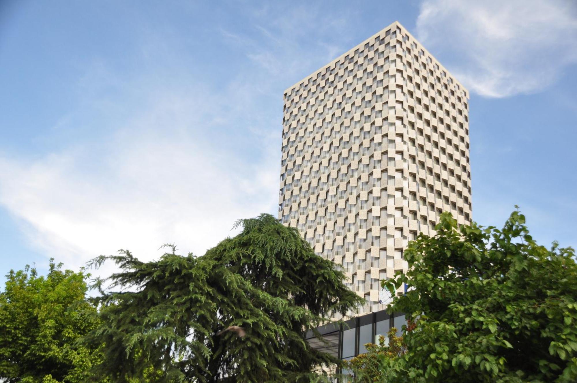 5. Maritim Hotel Plaza Tirana