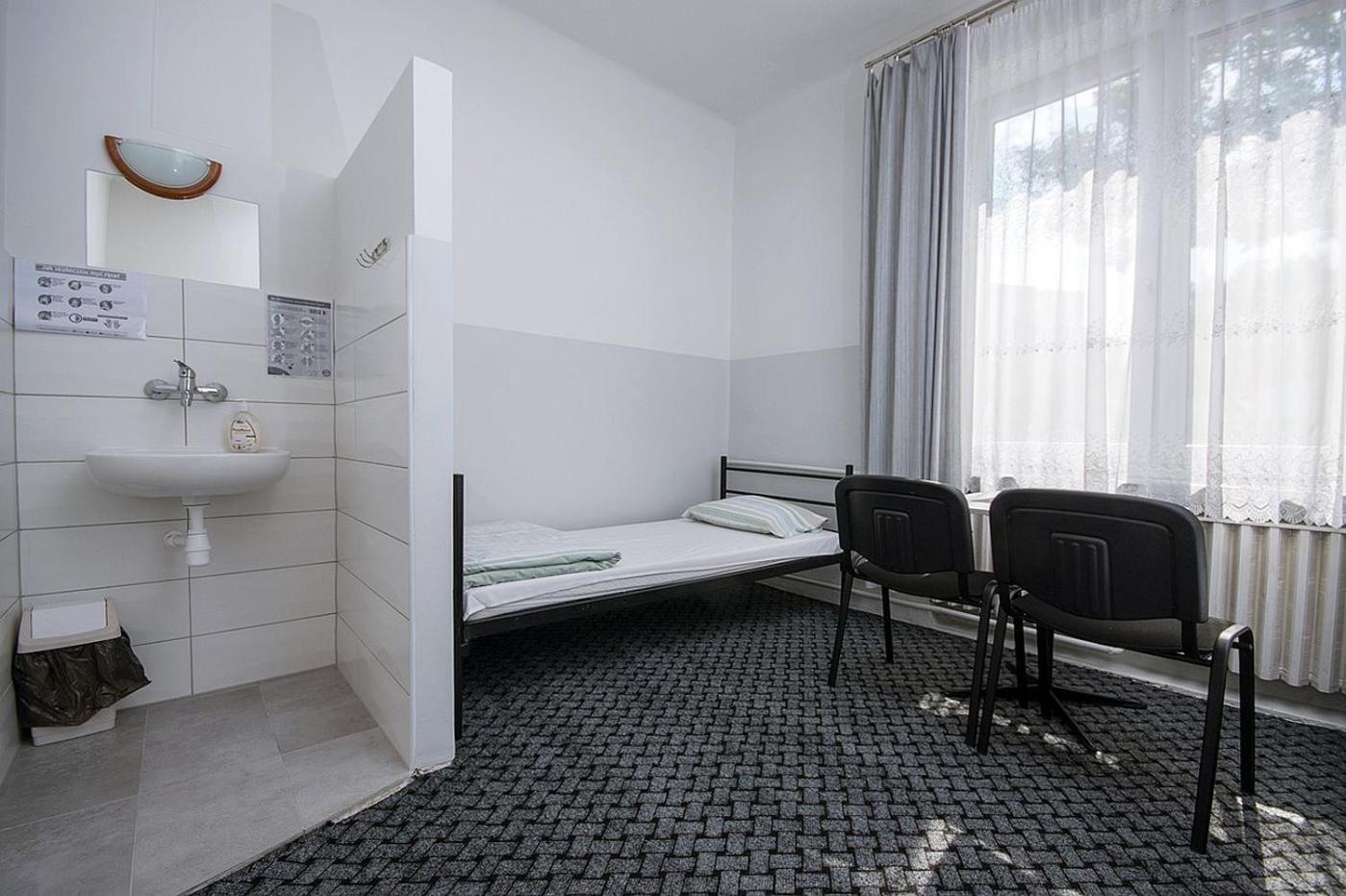 6. Noclegi Podzamcze Pttk