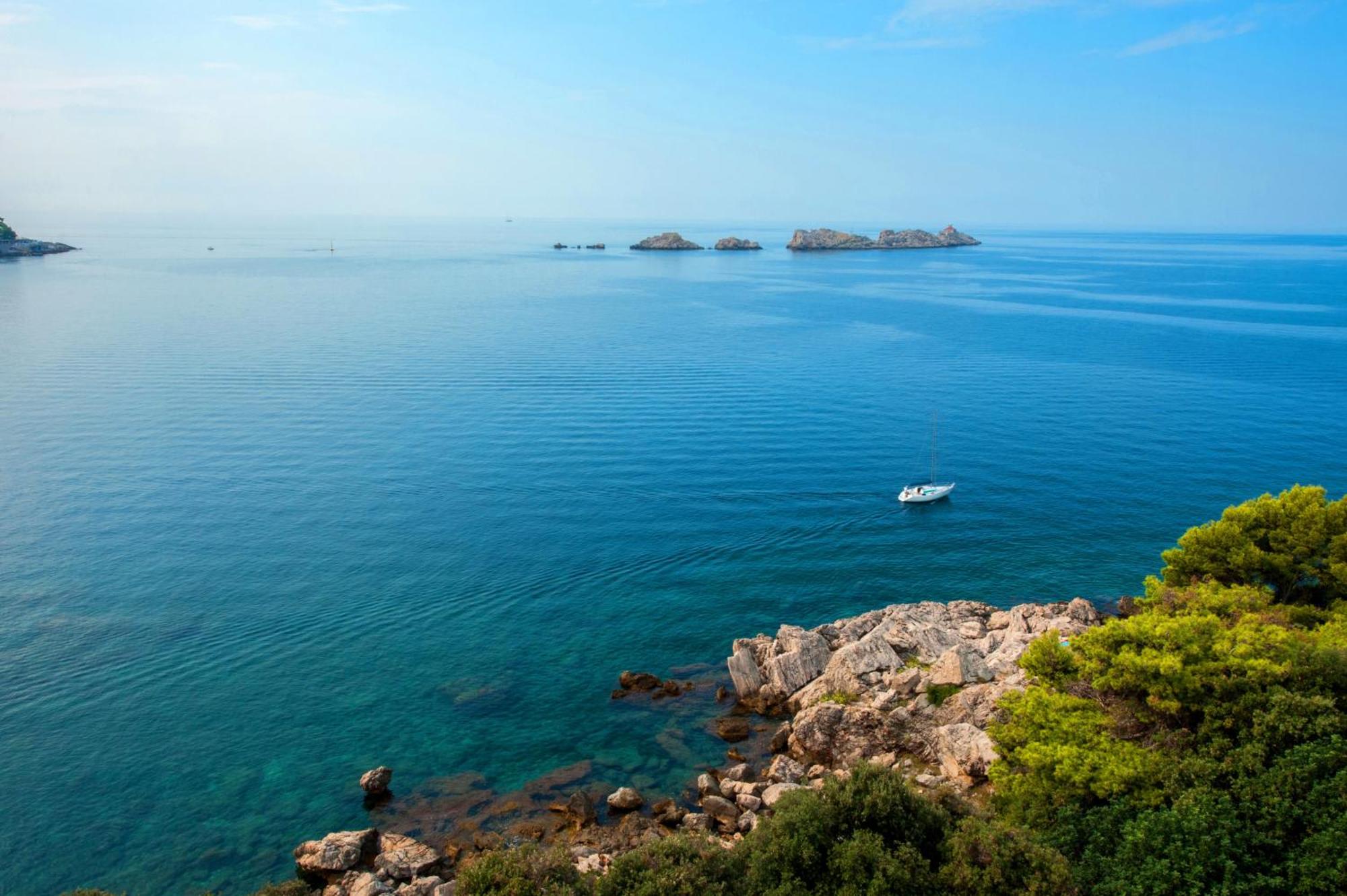 1. Hotel Royal Neptun