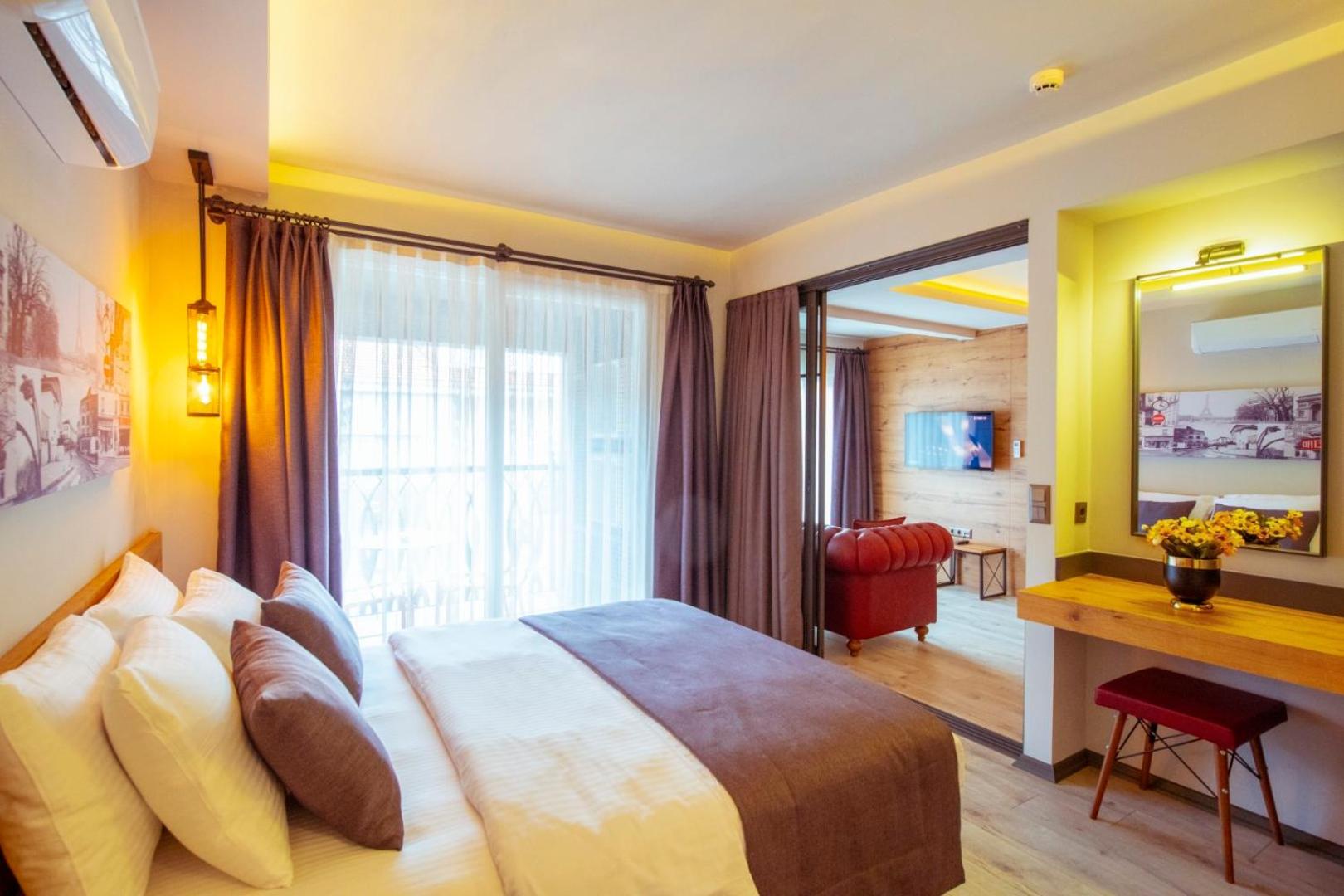 7. S3 King Residence
