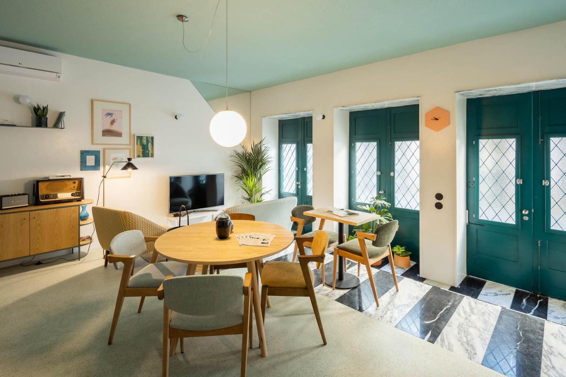 3. Covelo - The Original Rooms and Suites