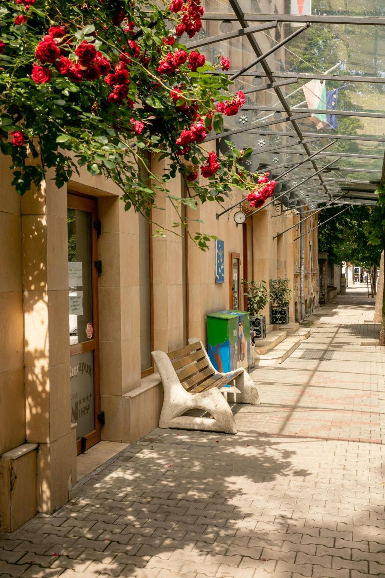 6. Hotel Jasmin